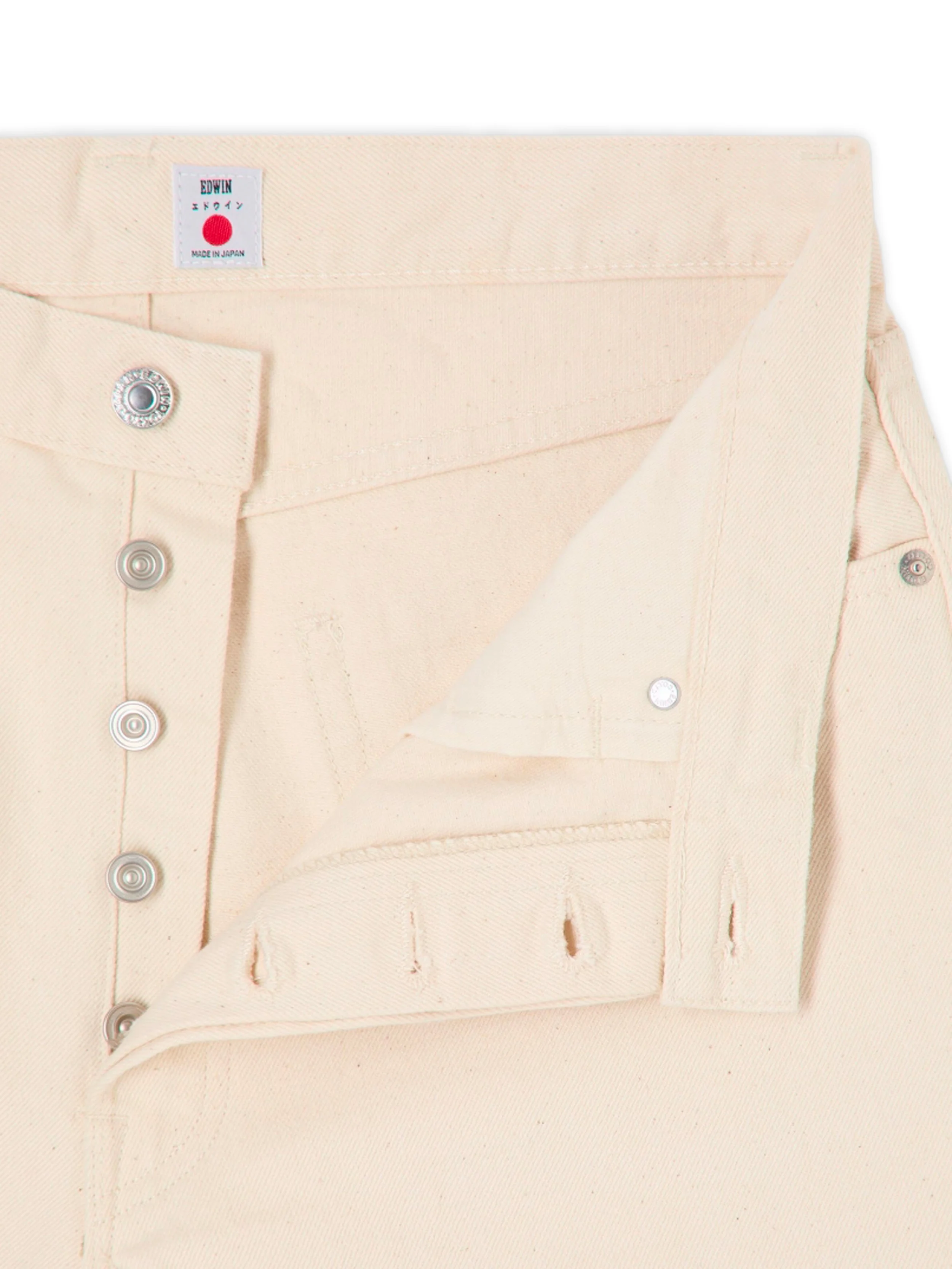 Denim Edwin "Made in Japan". Jeans realizzato con un tessuto in denim naturale cimosato da 12,5 once.