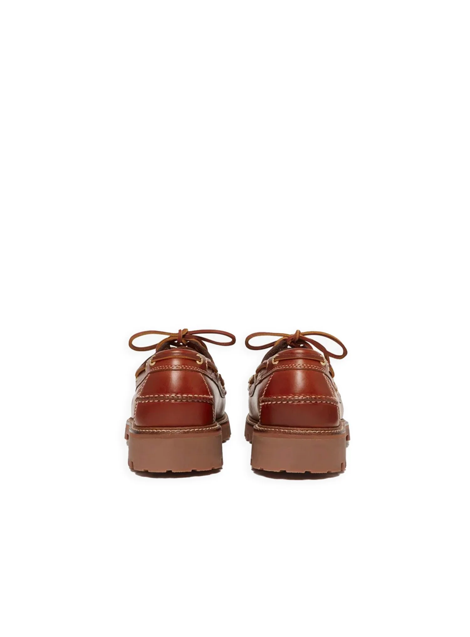 Mocassino Gh Bass con suola alta carrarmato. Scarpa Prodotta per il 150 esimo anniversario del Brand. Perfetta nella stagione invernale con un pantalone dal fondo largo.