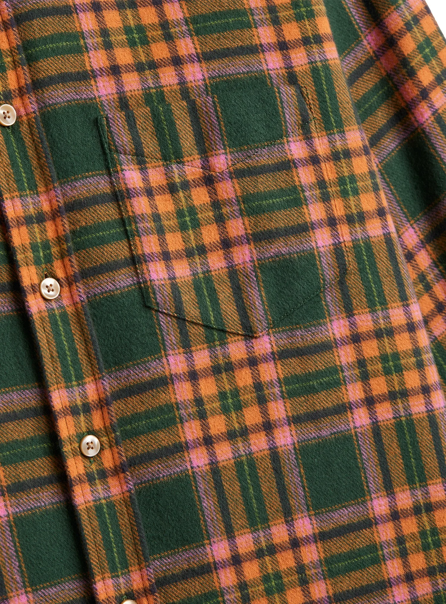Camicia Portuguese Flannel in morbida flanella di cotone. Tessuti di ispirazione heritage portoghese.