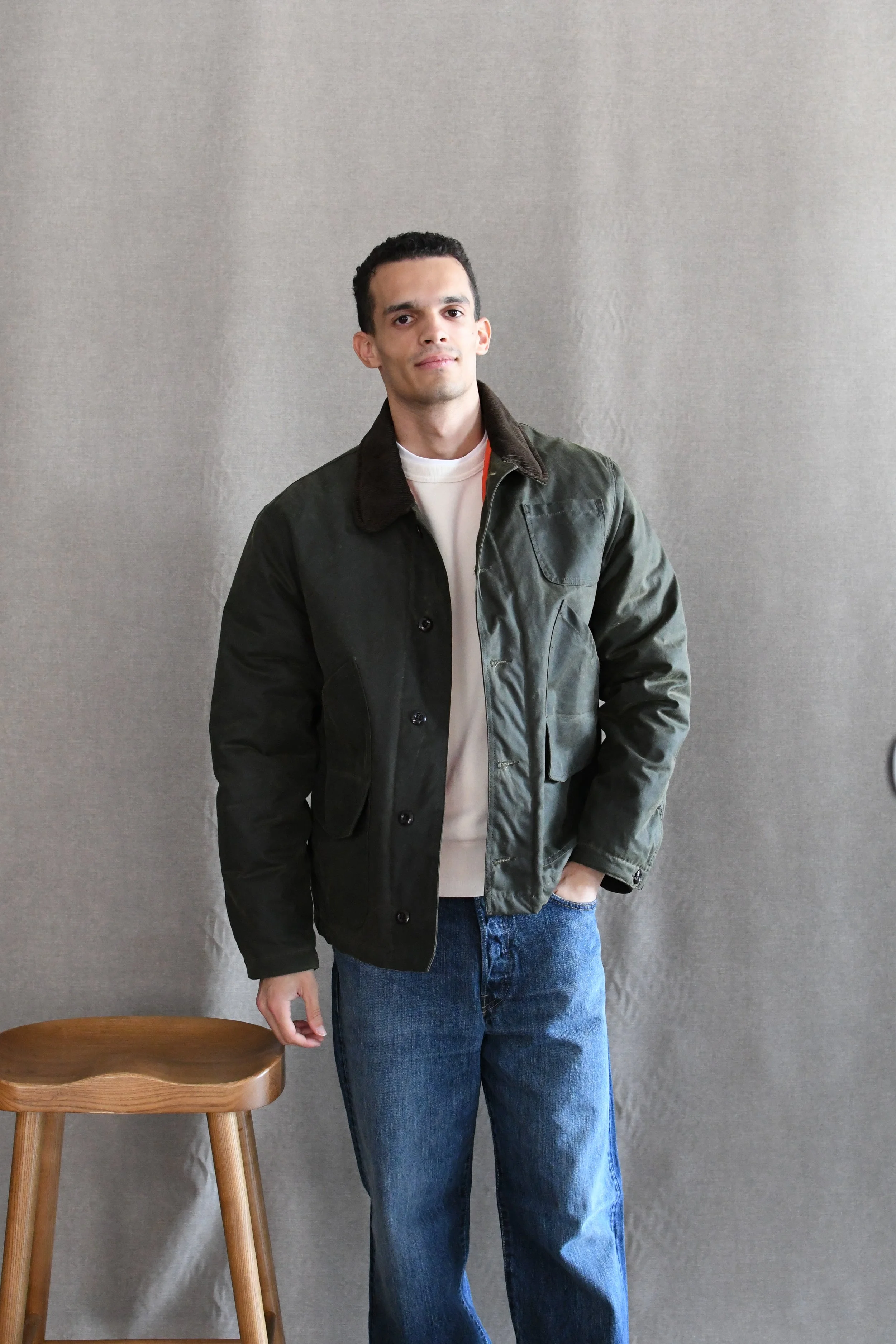 Giacca Chesapeake’s Stowe Hunting Jacket robusto capo outerwear ispirato al classico abbigliamento da campagna.