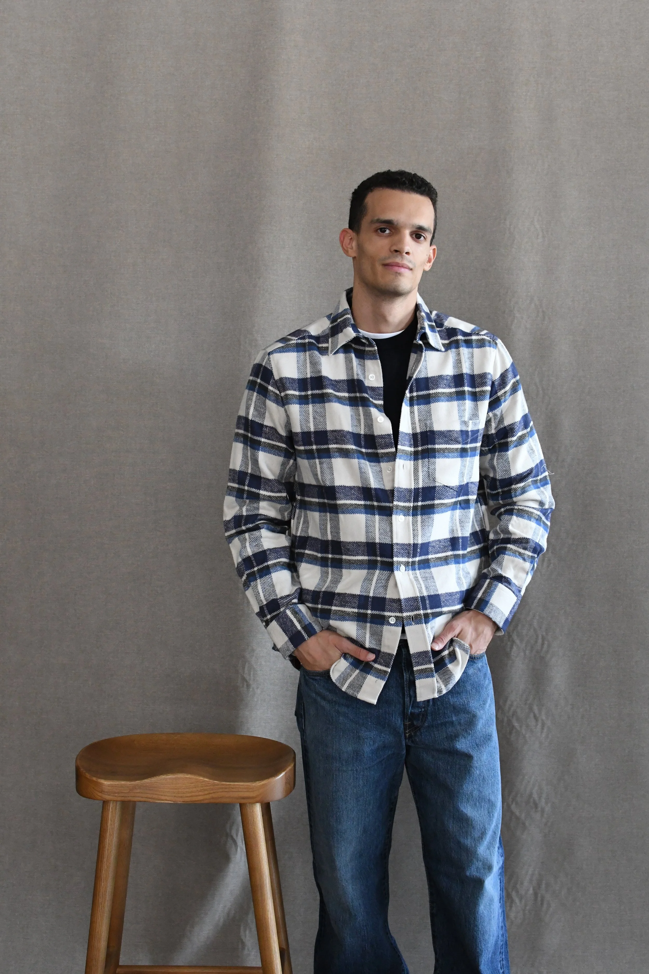 Camicia Portuguese Flannel in morbida flanella di cotone. Tessuti di ispirazione heritage portoghese.
