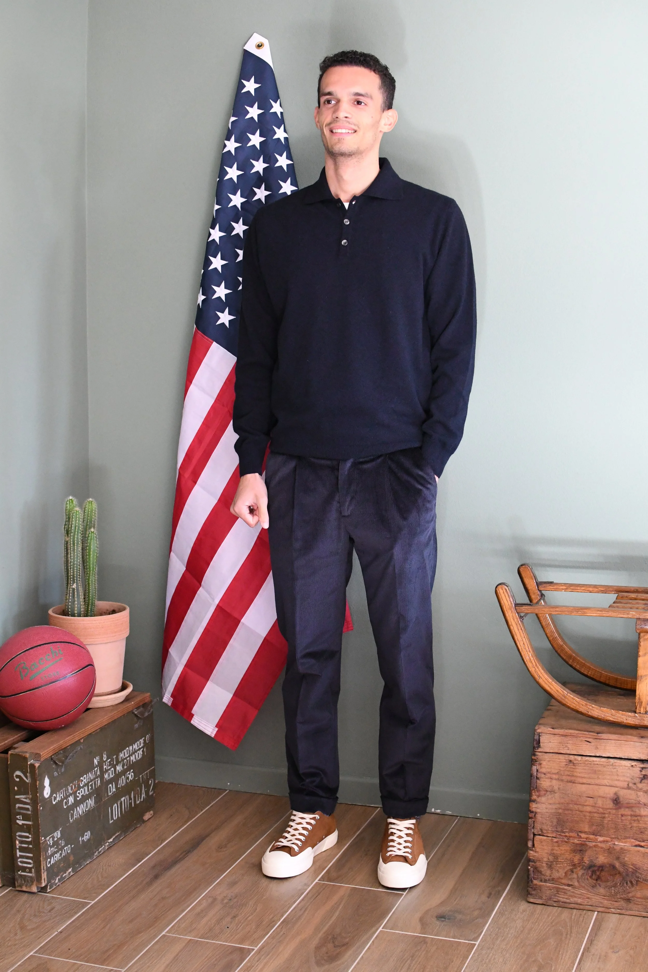 Pantalone Devorè in velluto tinta unita con pinces.