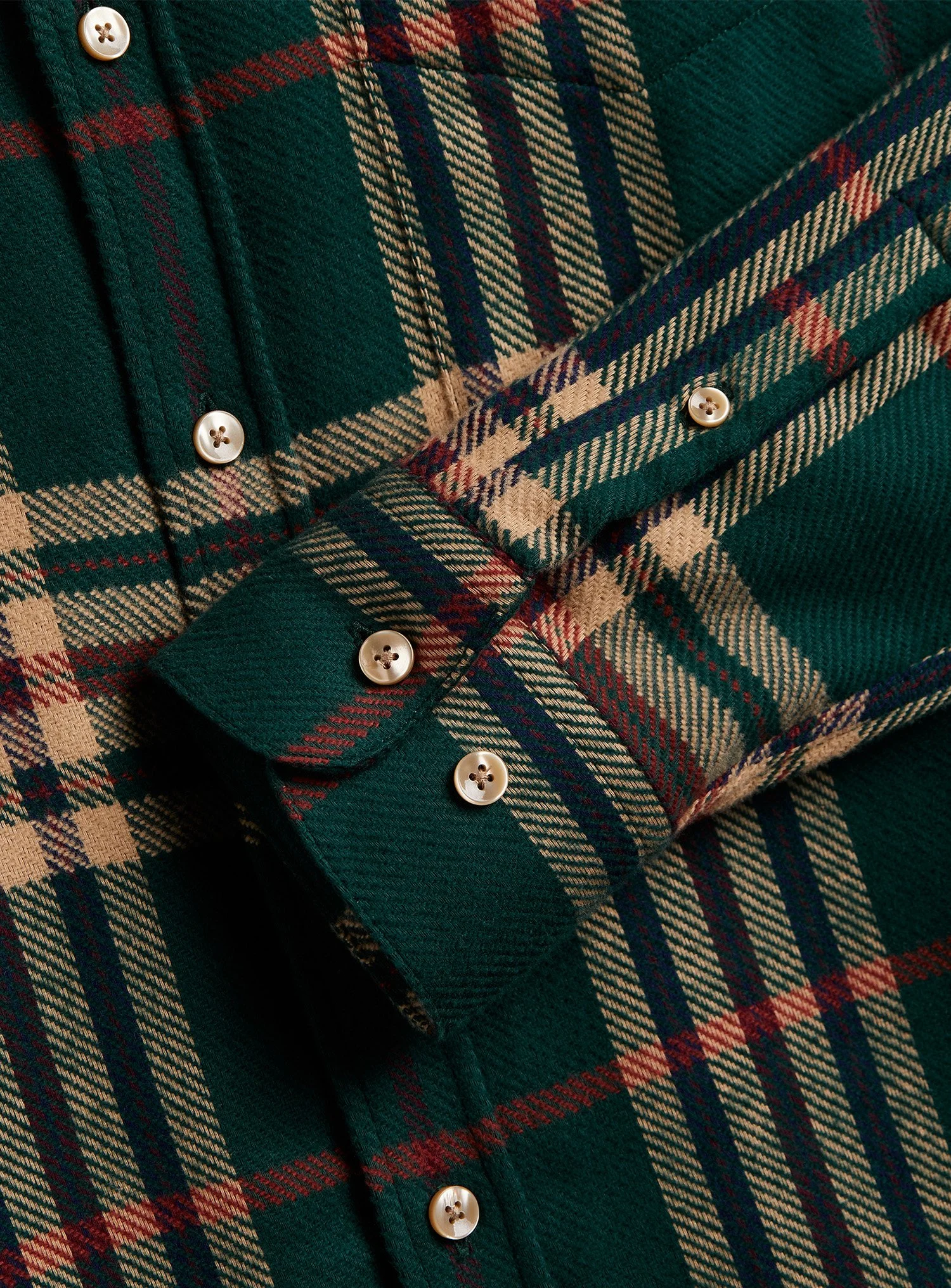 Camicia Portuguese Flannel in morbida flanella di cotone. Tessuti di ispirazione heritage portoghese.