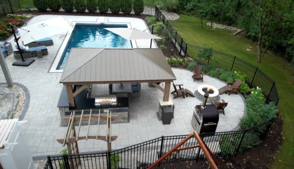 08Brookfield-1024x589 (3).png