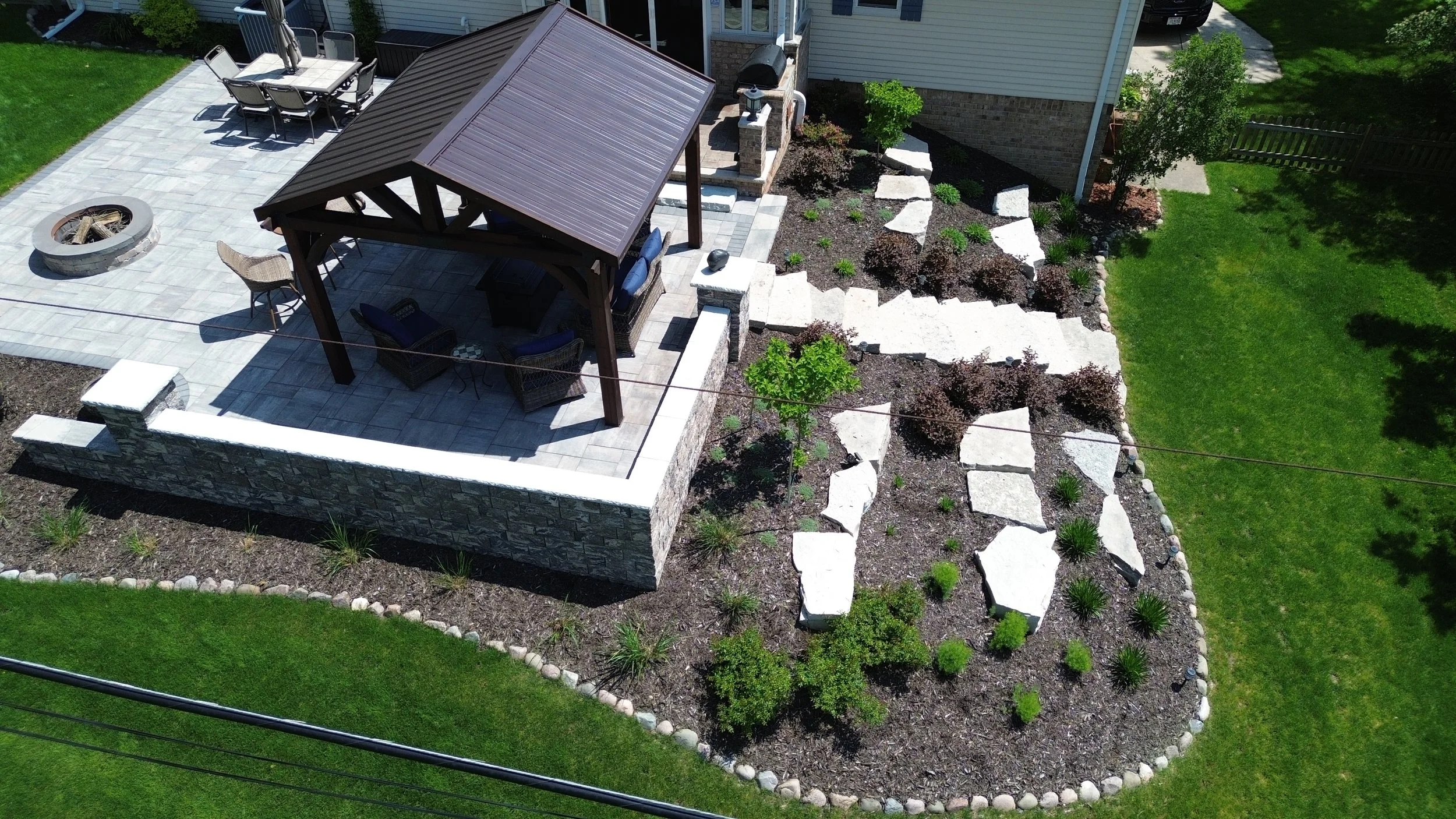 Retaining wall