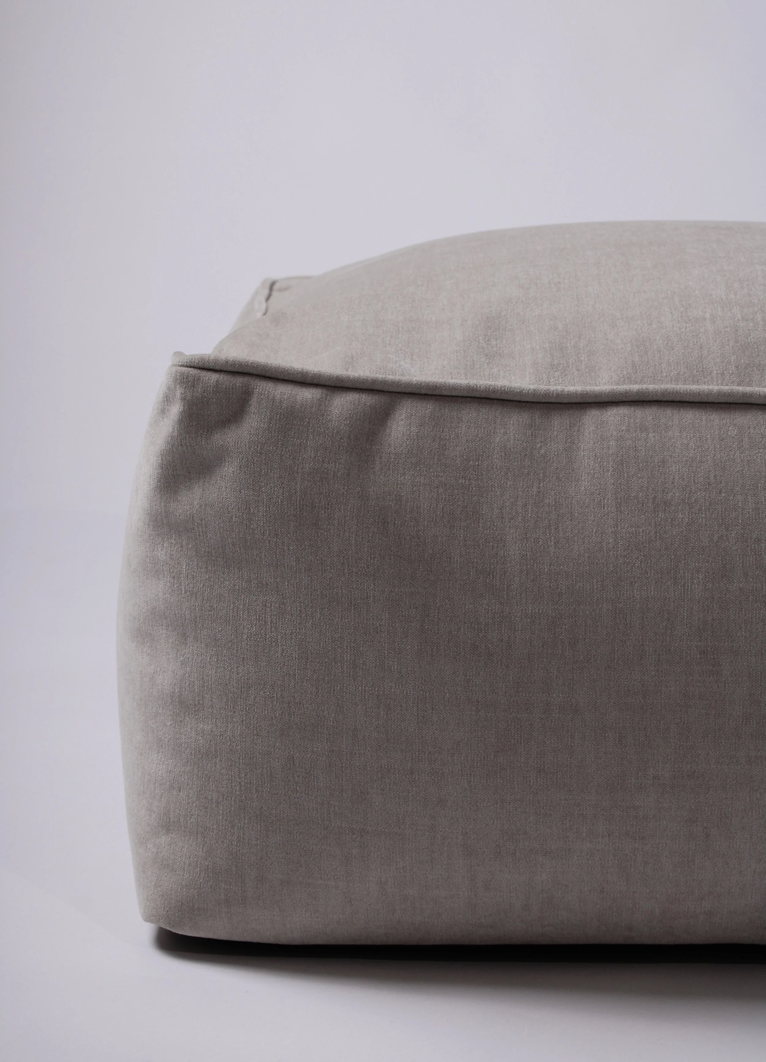 Rigg Pouffe | Haar