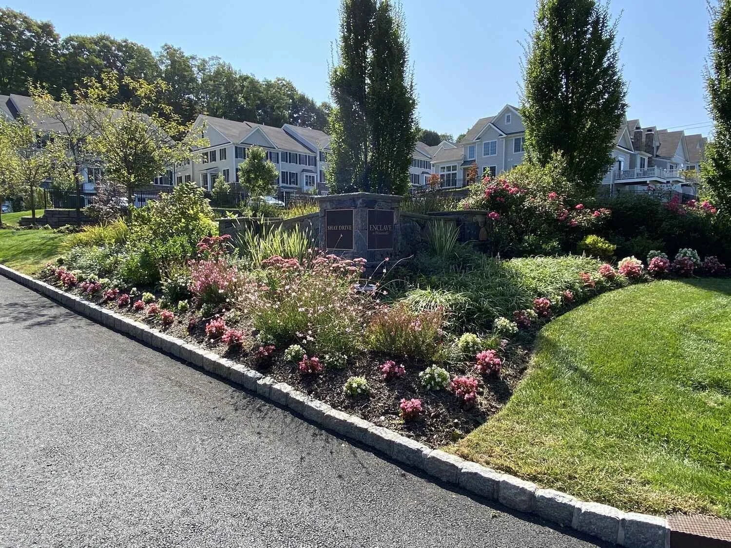 Commercial Plantings & Turf in Westchester County, NY