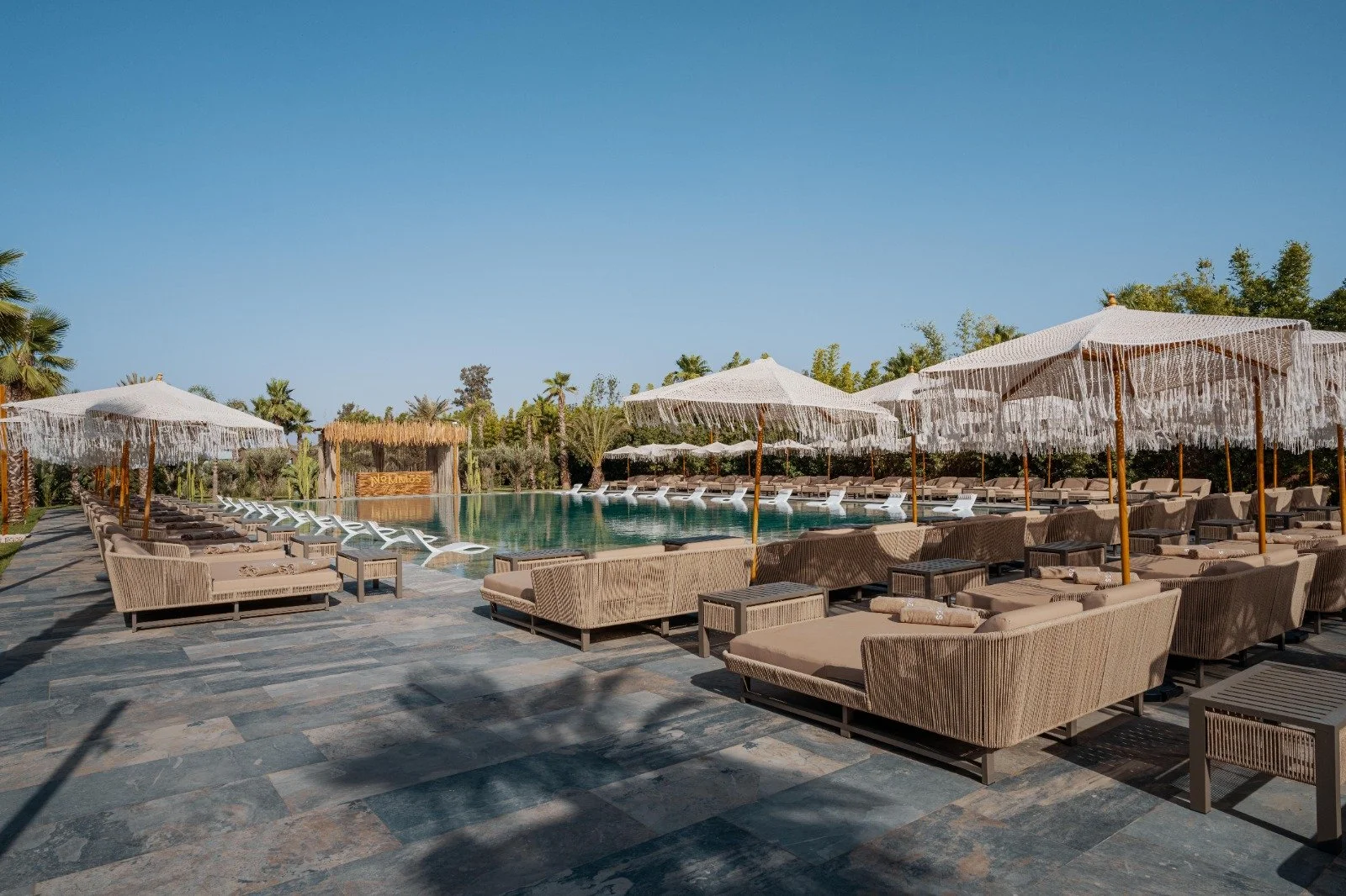 Nommos RESORT