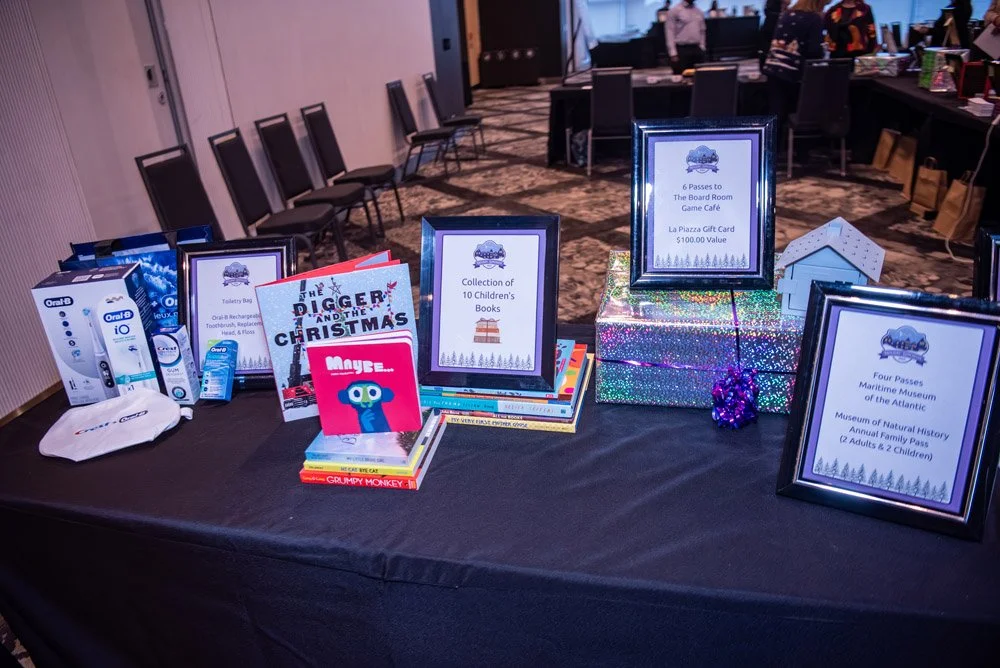 2025 Holiday Luncheon - Phoenix Youth - © Photo Credit @stoometzphoto-68.jpg