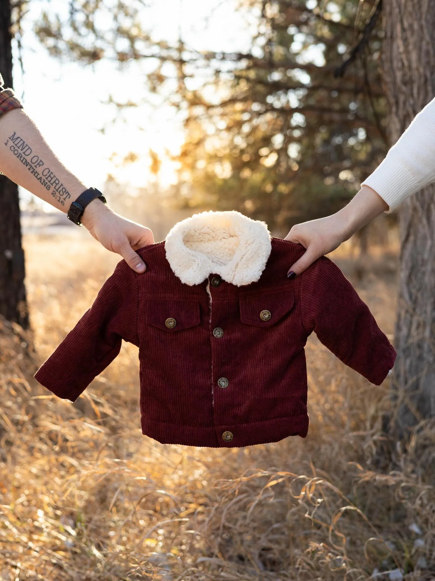 I&rsquo;m gonna be an aunt and I&rsquo;m so so excited to meet my nephew🥹

#photographer #photoshoot #photography #localphotographer #local #blackhillsphotographer #localrapidcitybusiness #joyfulperspectivesphoto #couples #babyannouncement