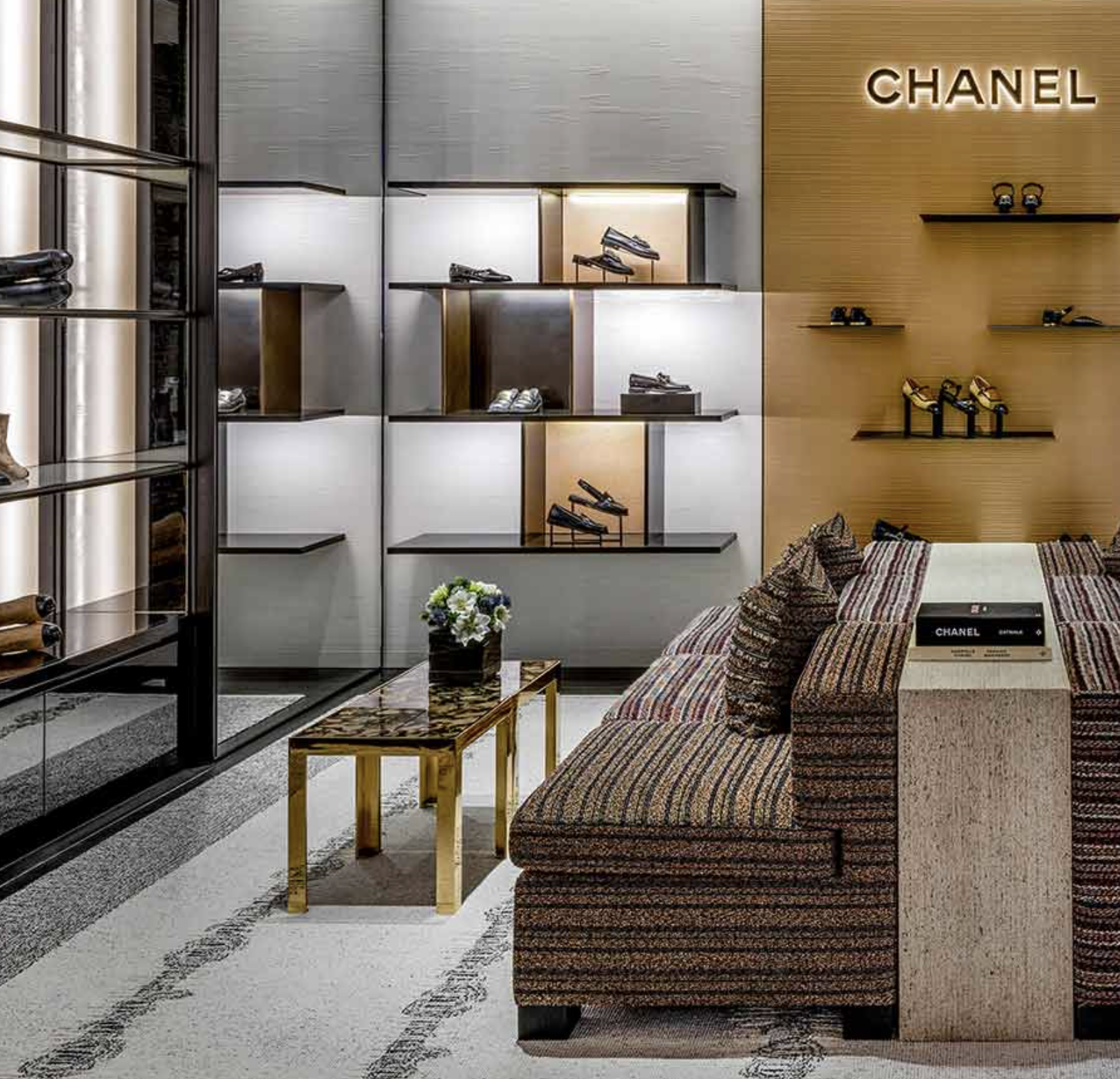 Gilded verre eglomise table tops | Chanel
Zurich, CH