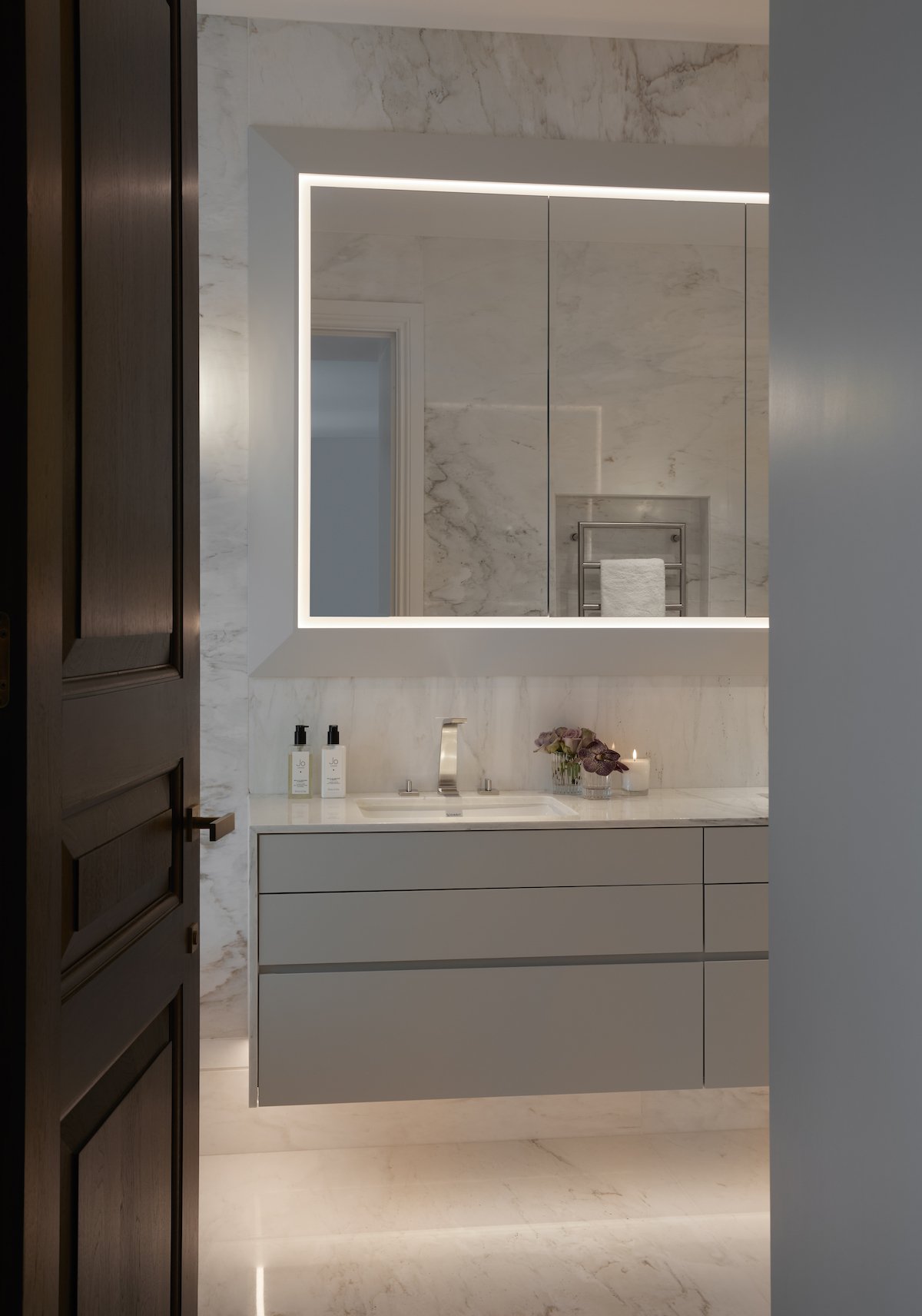Boutique-Design_Eaton-Place_Interior_37.jpeg