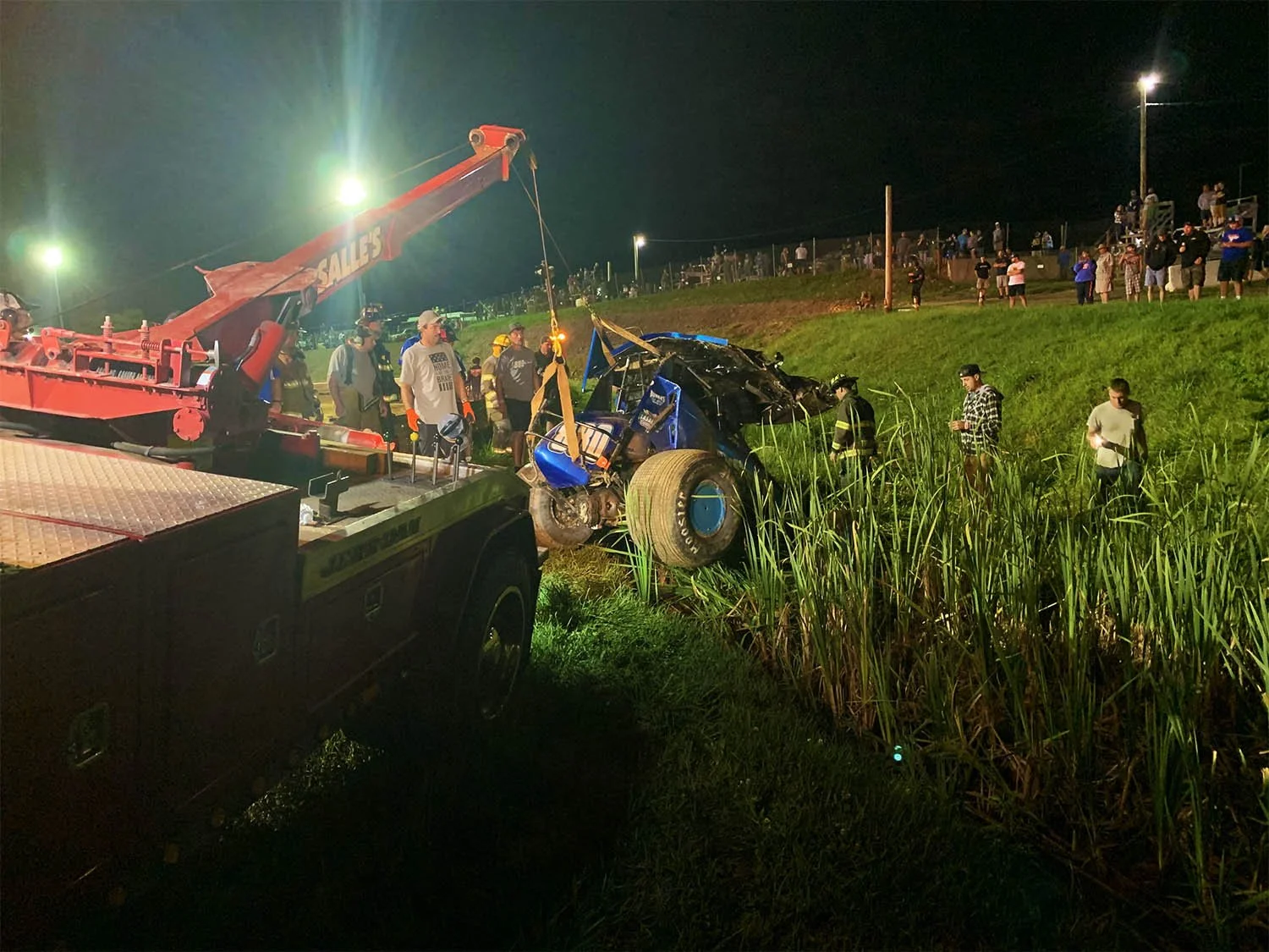 truck recovery everett.jpg