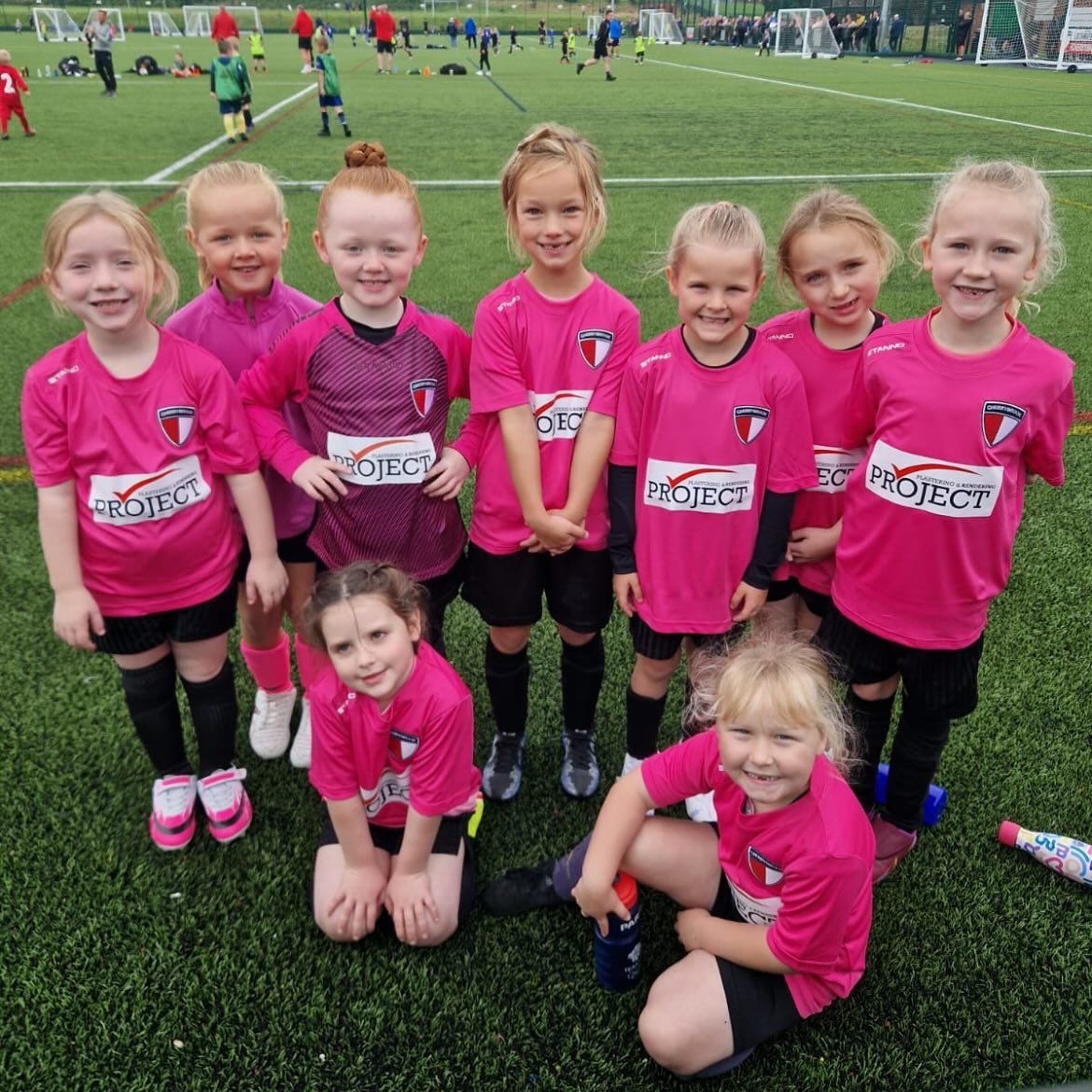 Cherrybrook u7&rsquo;s Wildcats showing off their new kits 🍒