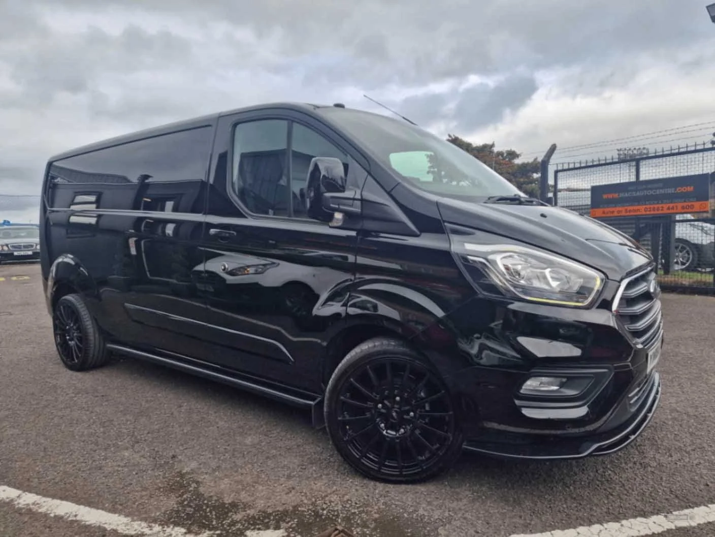 2019 FORD TRANSIT 2.0 ECOBLUE LIMITED_0006_download (12).jpg