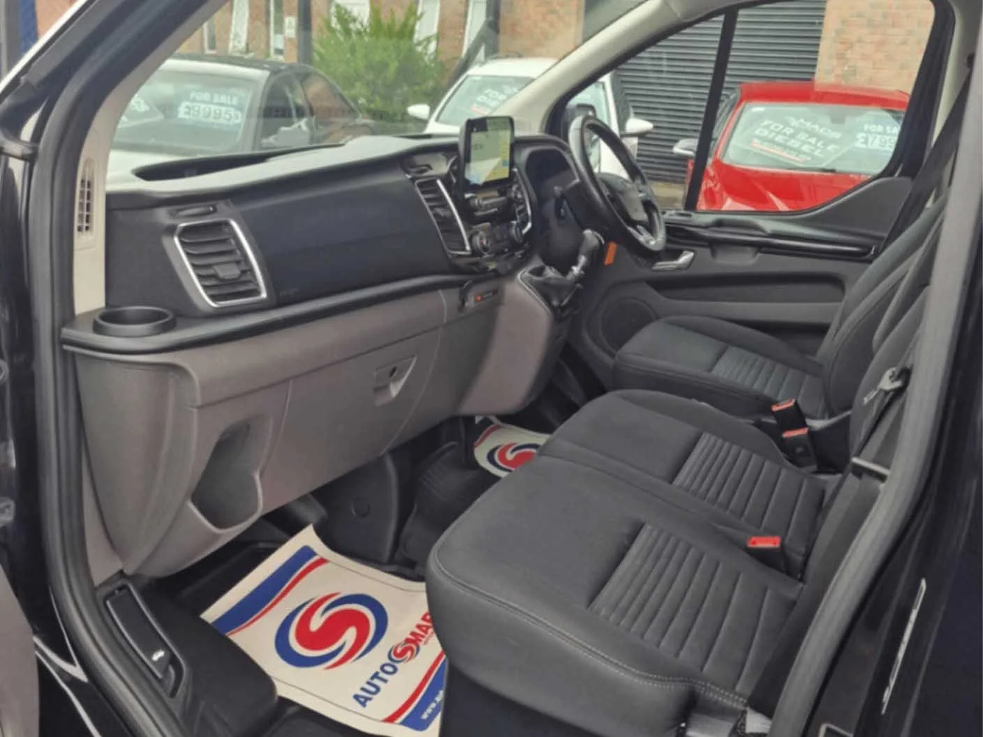 2019 FORD TRANSIT 2.0 ECOBLUE LIMITED_0002_download (16).jpg