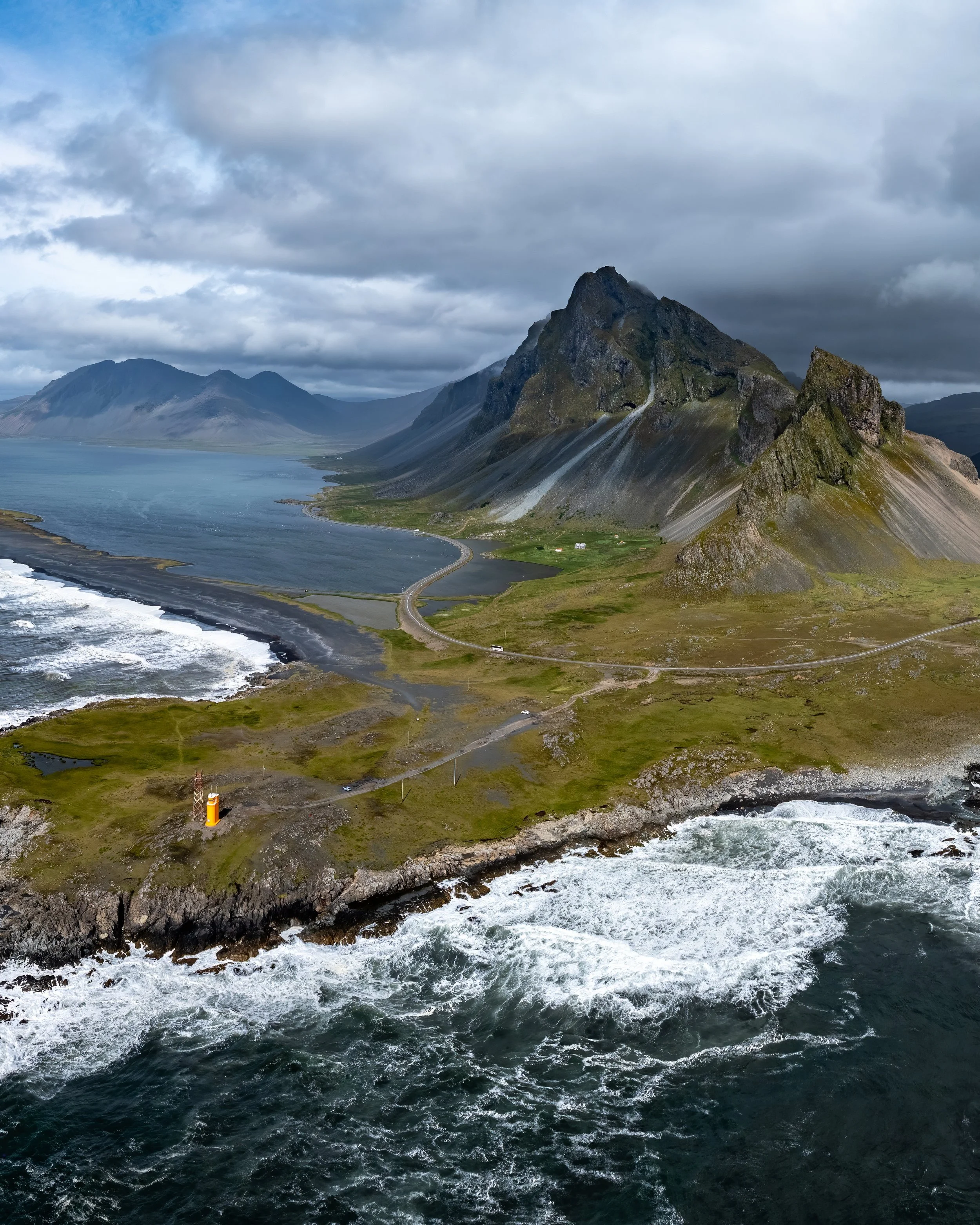 Iceland-PostsDJI_20240729131319_0063_D-HDR-Panorama-ki-edited.jpg