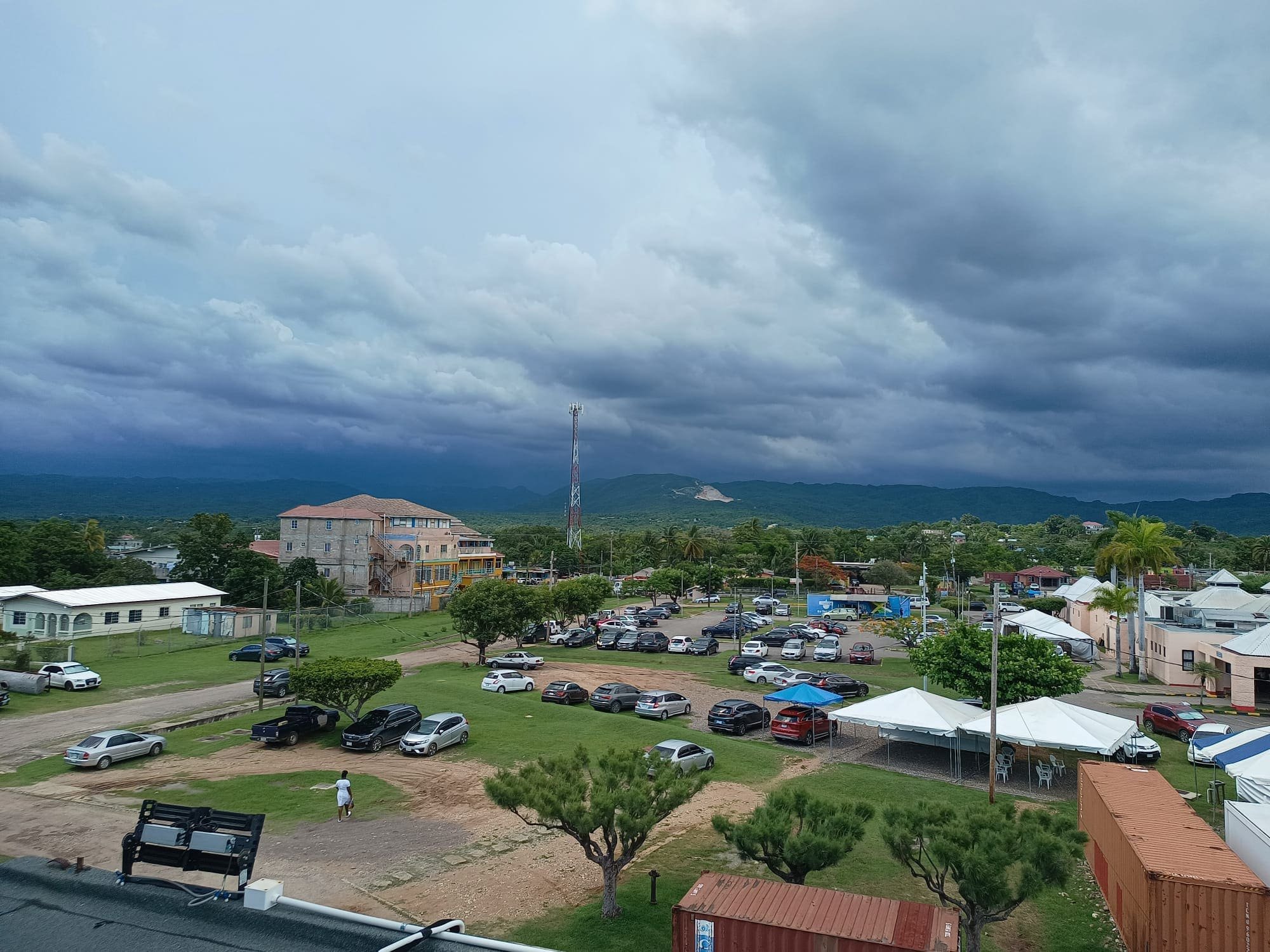 Interconnected photovoltaic systems_Hospitals_Jamaica_Enviroearth