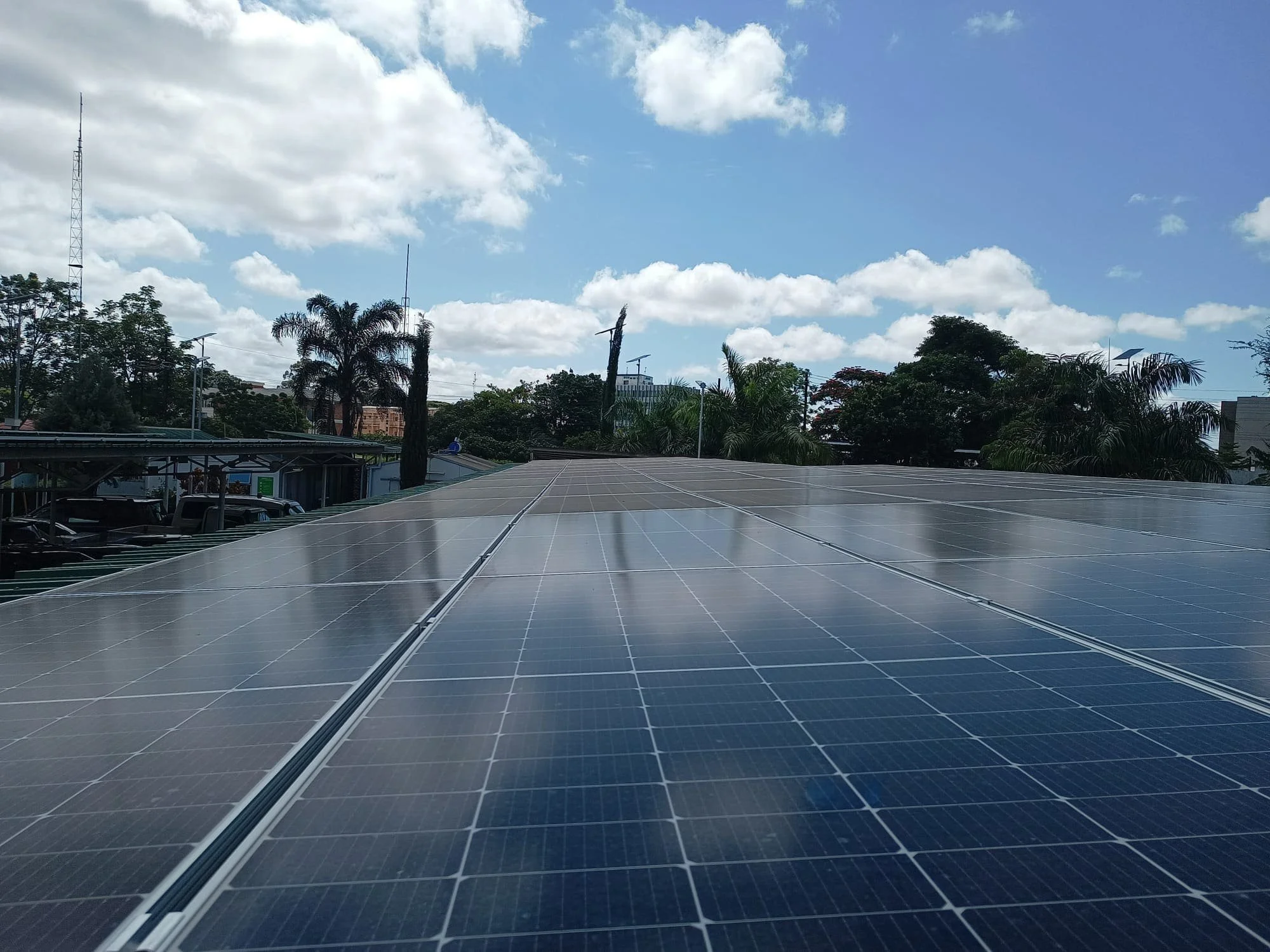 Solar power plant - parking structure_Zambia_Enviroearth
