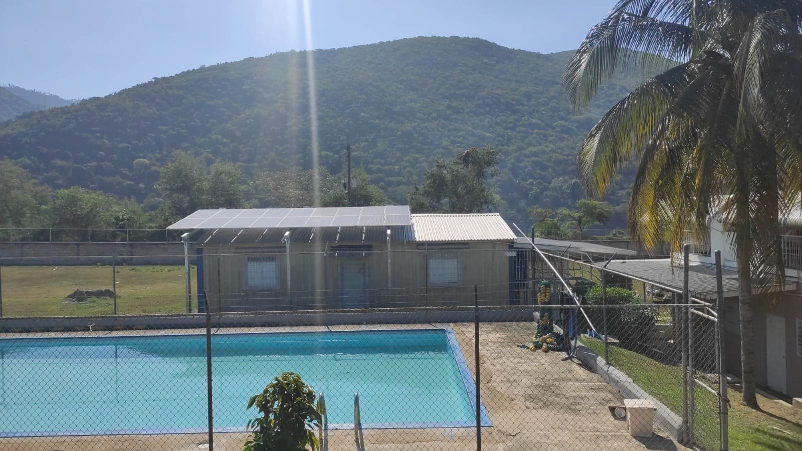 Interconnected photovoltaic systems_Hospitals_Jamaica_Enviroearth