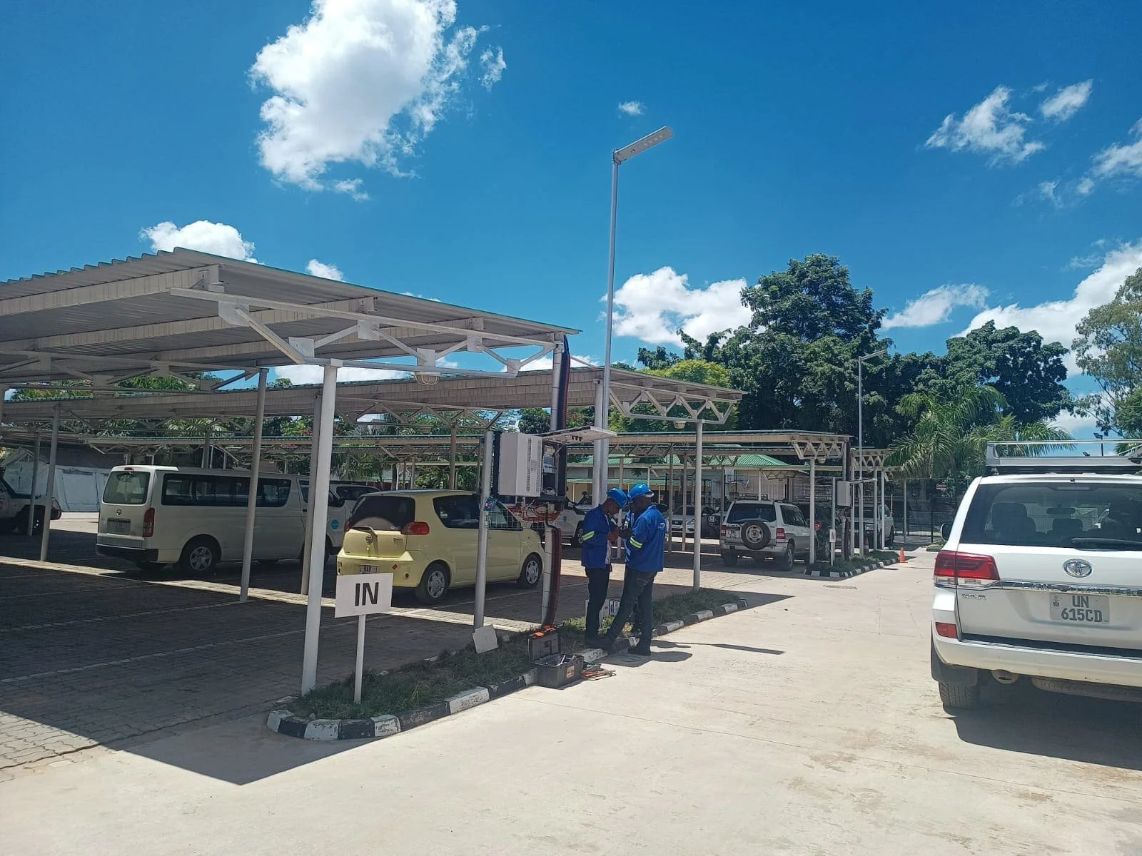 Solar power plant - parking structure_Zambia_Enviroearth