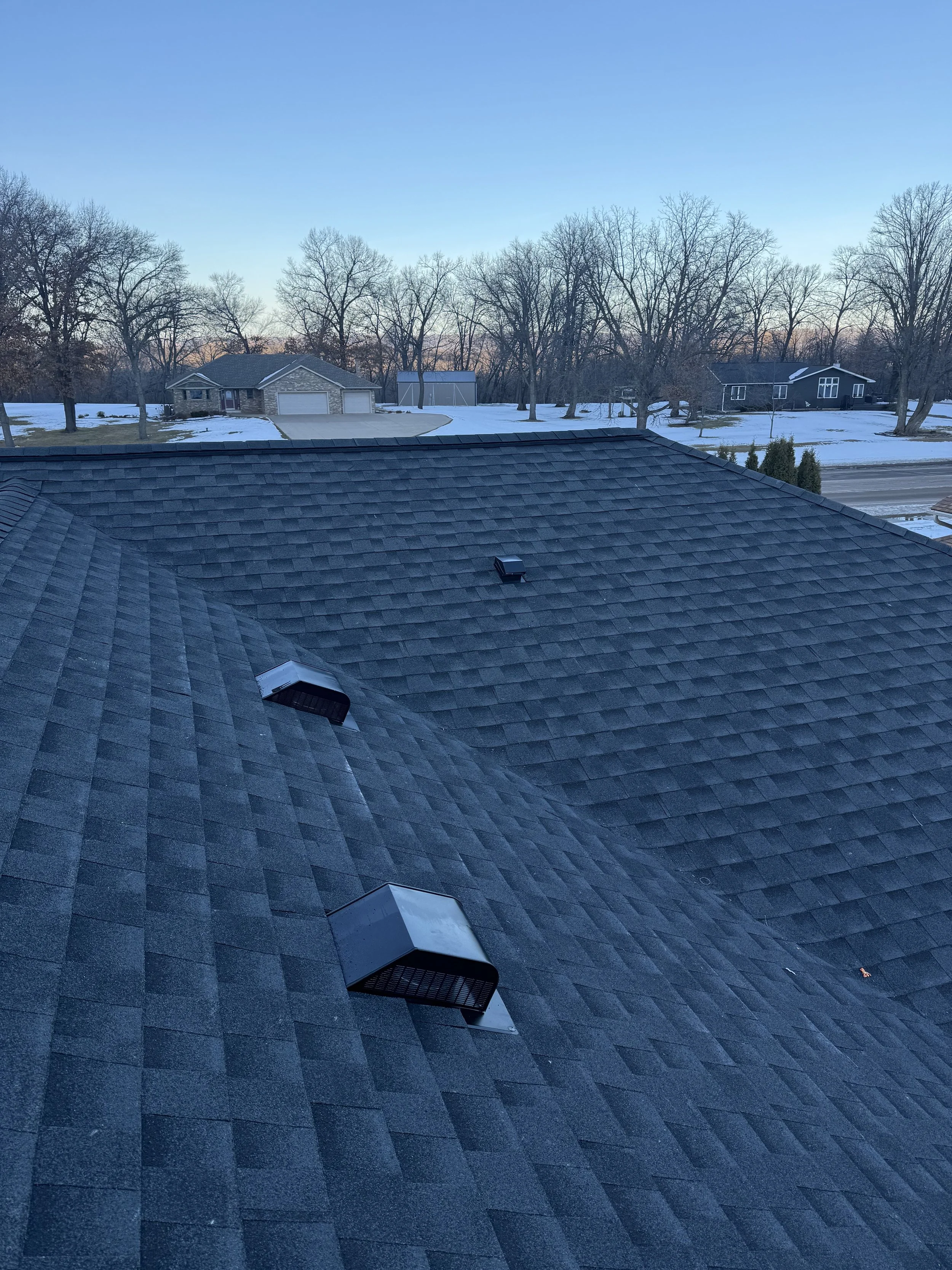 After picture of the roof with new GAF Timberline shingles installed in Lake City, MN