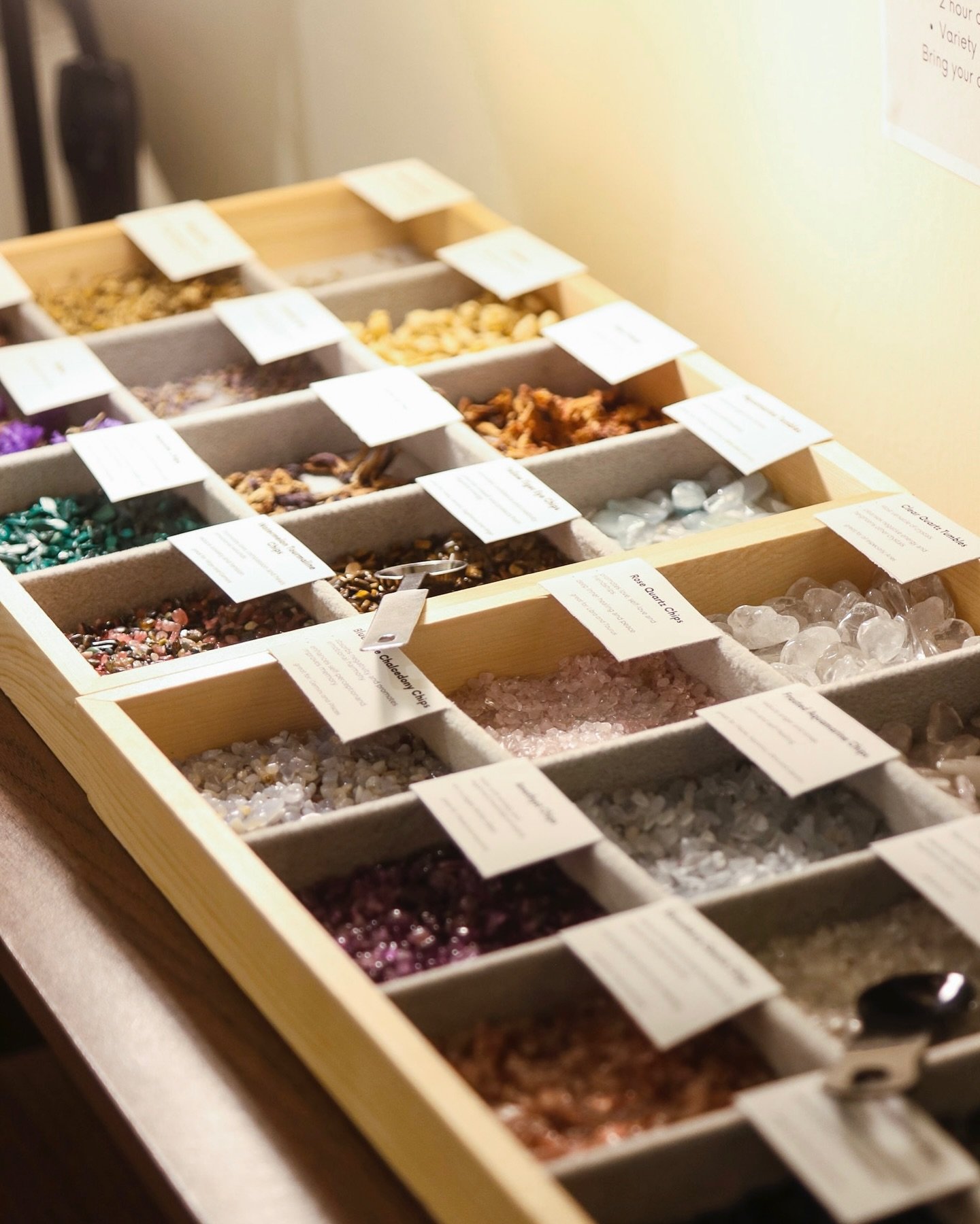 Channel your inner energy and manifest with our wide range of crystals 🧚🏻✨

#wickkastudio #manifest #crystal #crystalhealing #thingstodo #singapore