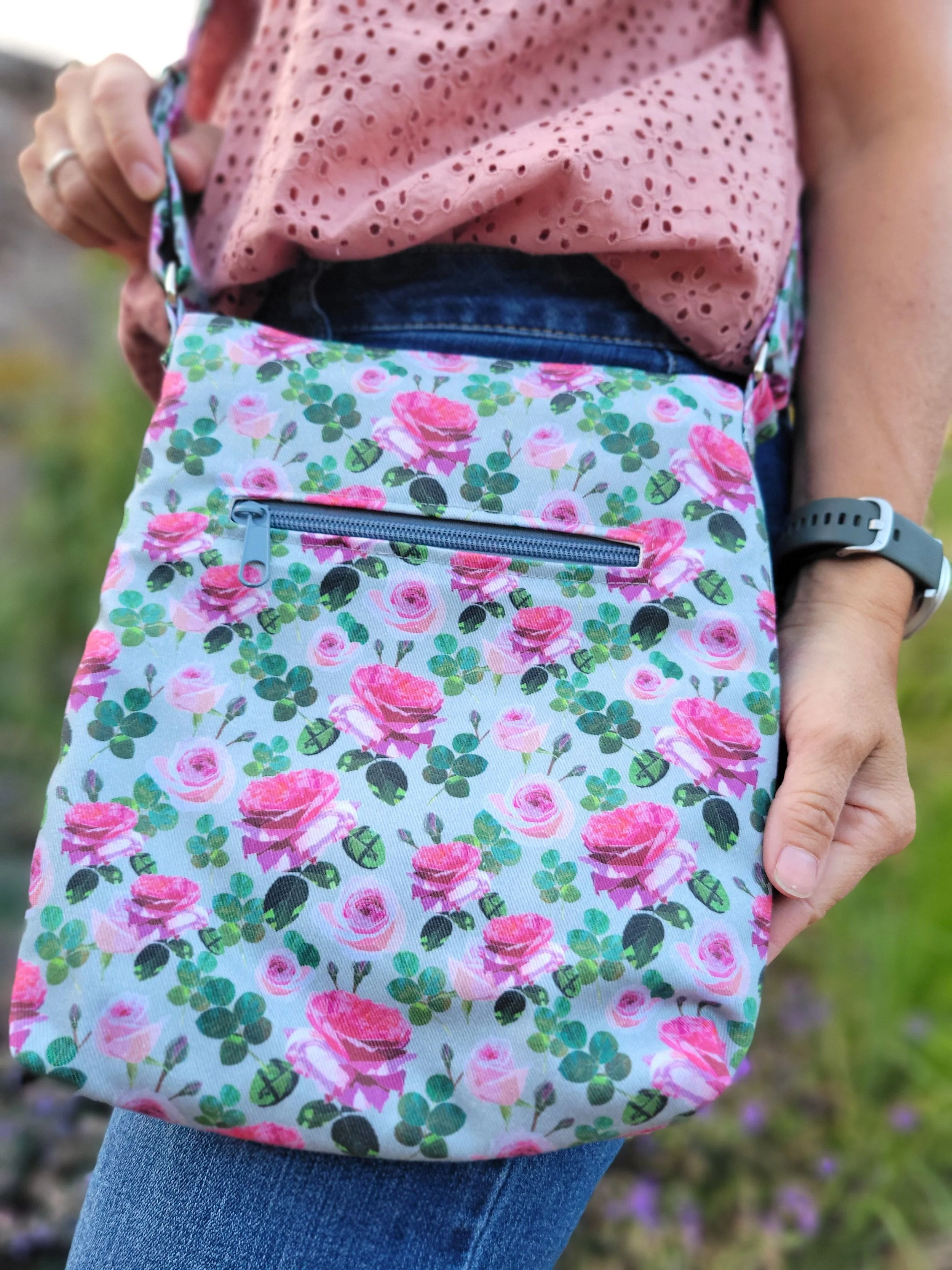 Back-pocket-Botanica-rose-shoulder-bag.jpg