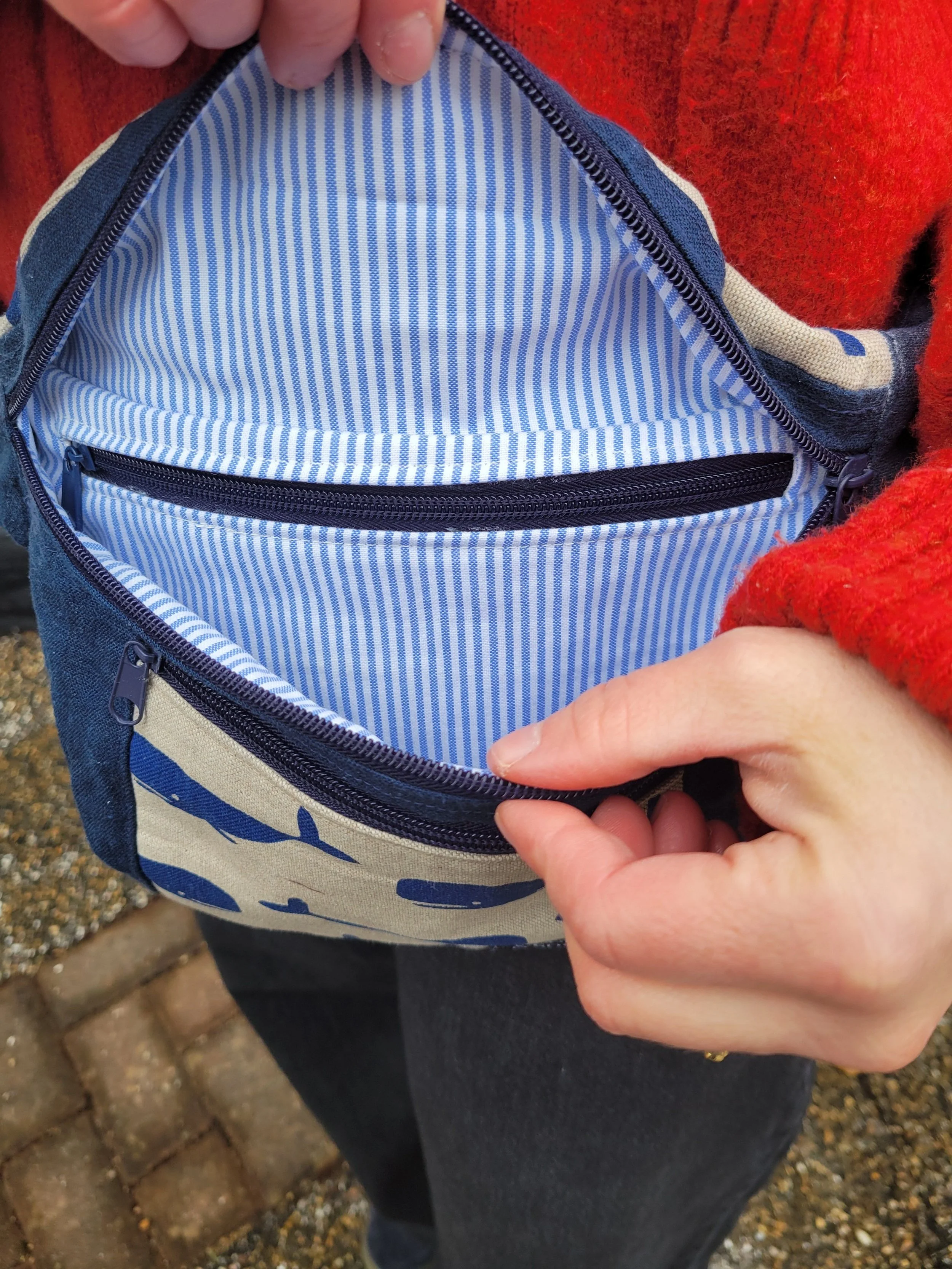 Inside detail of blue linen whale bum bag.jpg