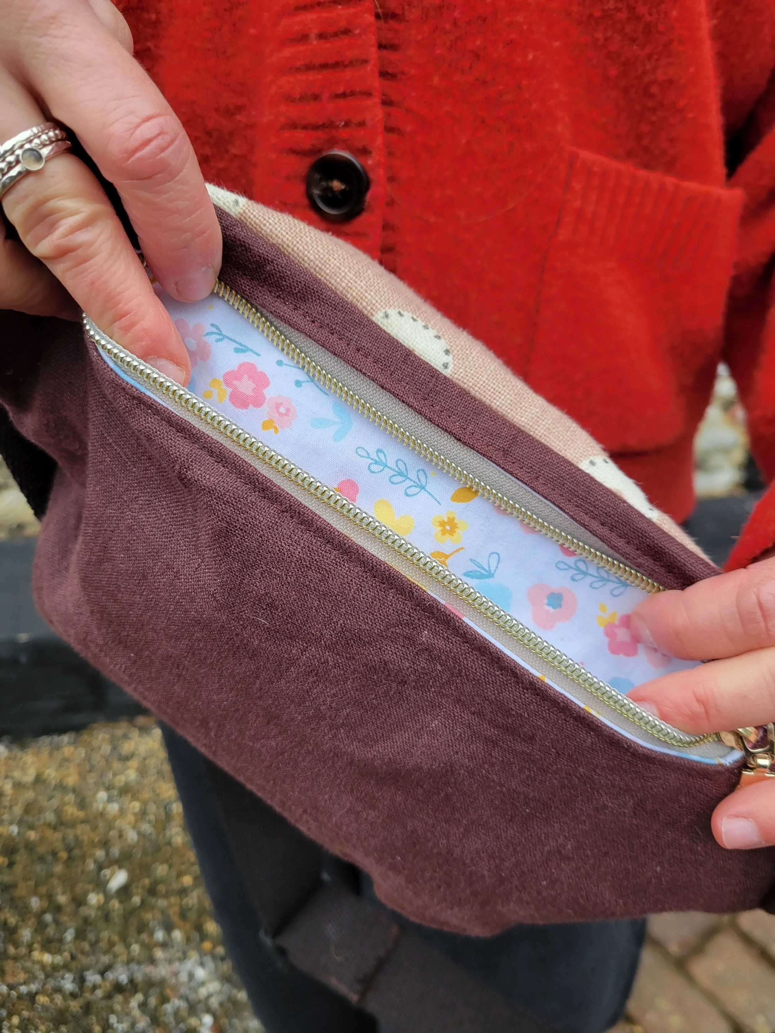 Back pocket of brown linen bum bag.jpg