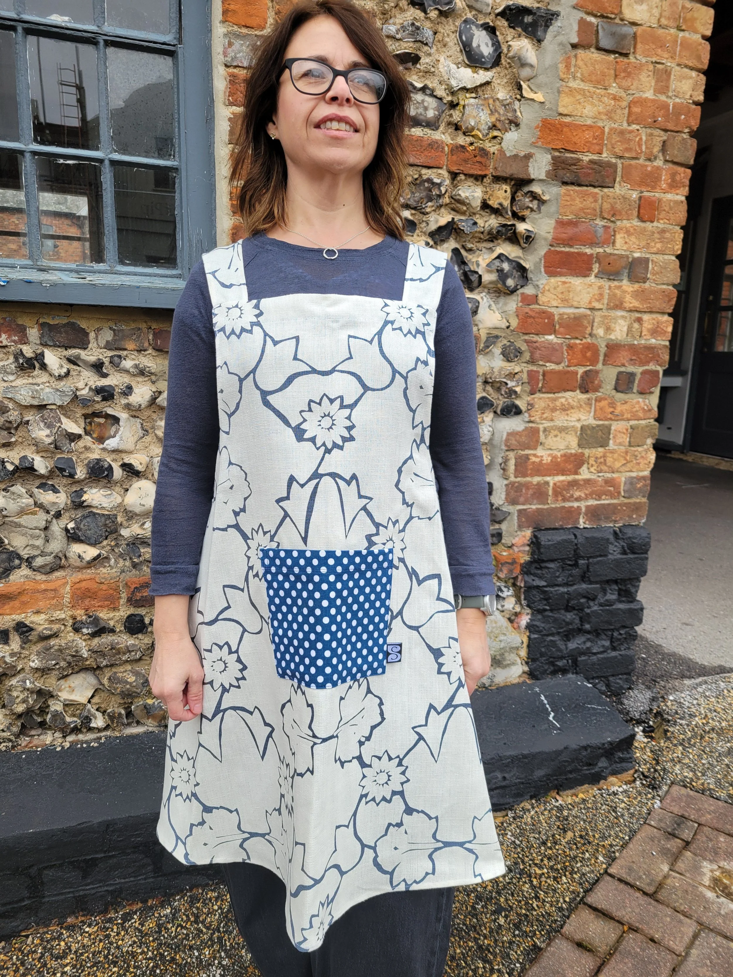 Polka dot blue japanese style apron.jpg