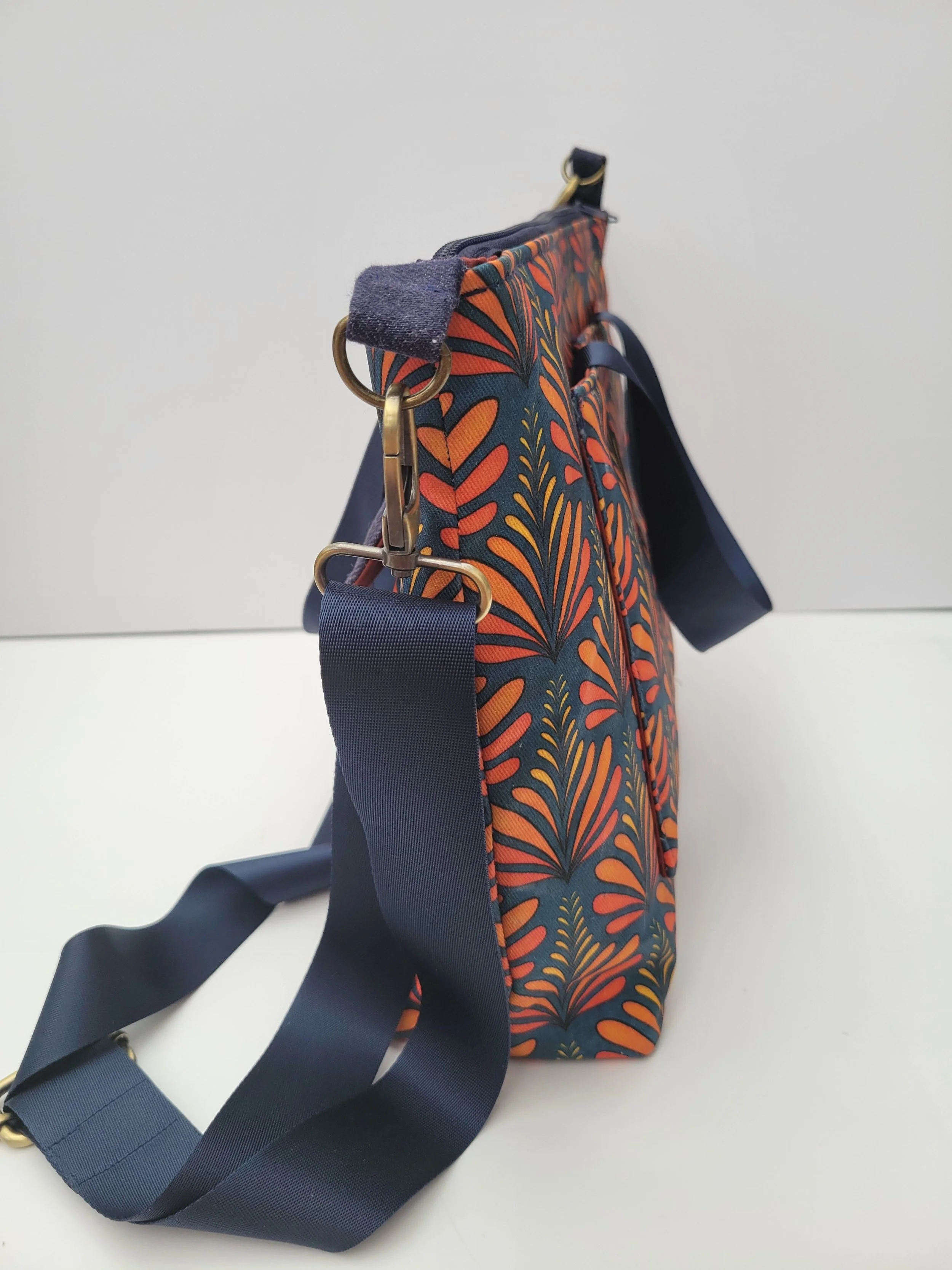 Botanica-bag-retro-flower-tote-shoulder-strap.jpg