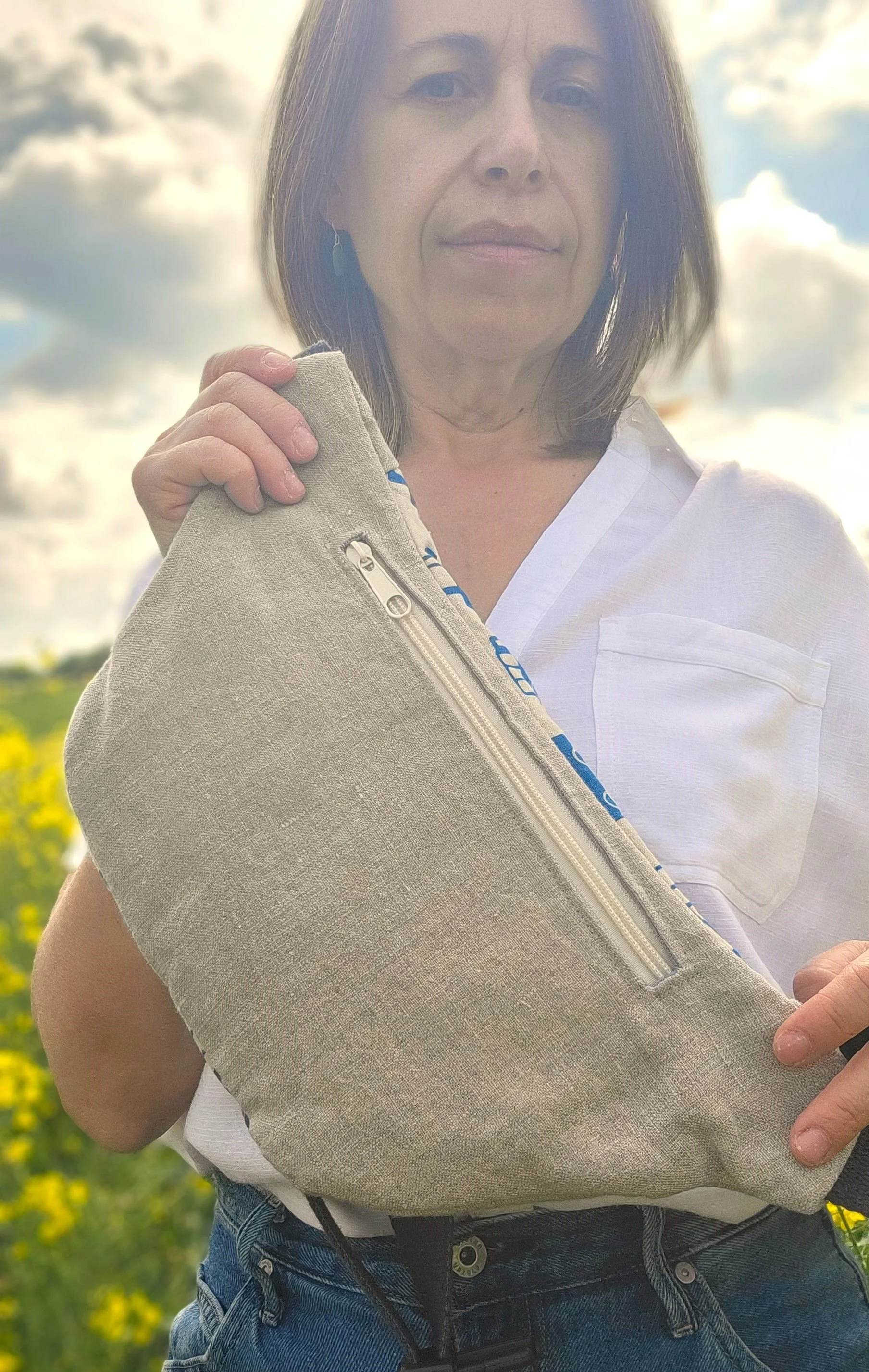 Back-pocket-linen-wheels-bumbag.jpg