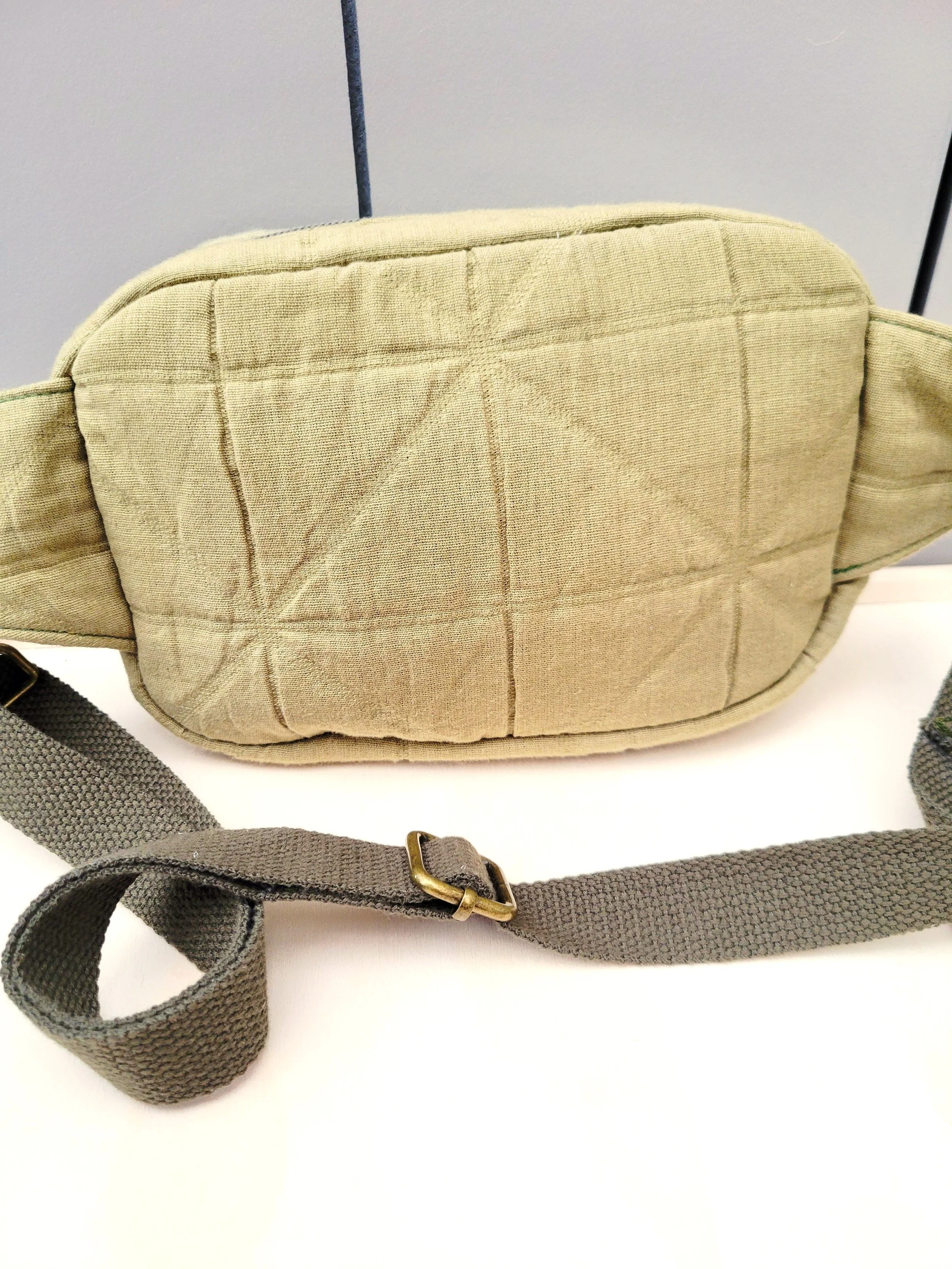 Beetroot-crossbody-bag-back-view.jpg
