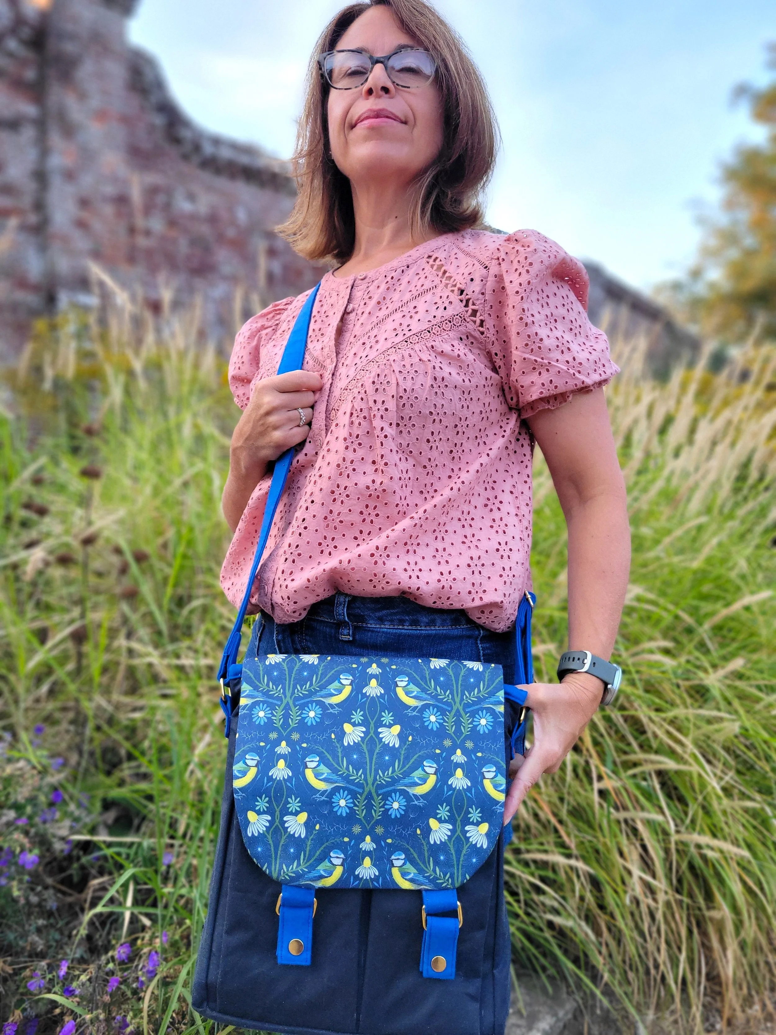 Front-Botanica-blue-tit-messenger-bag.jpg