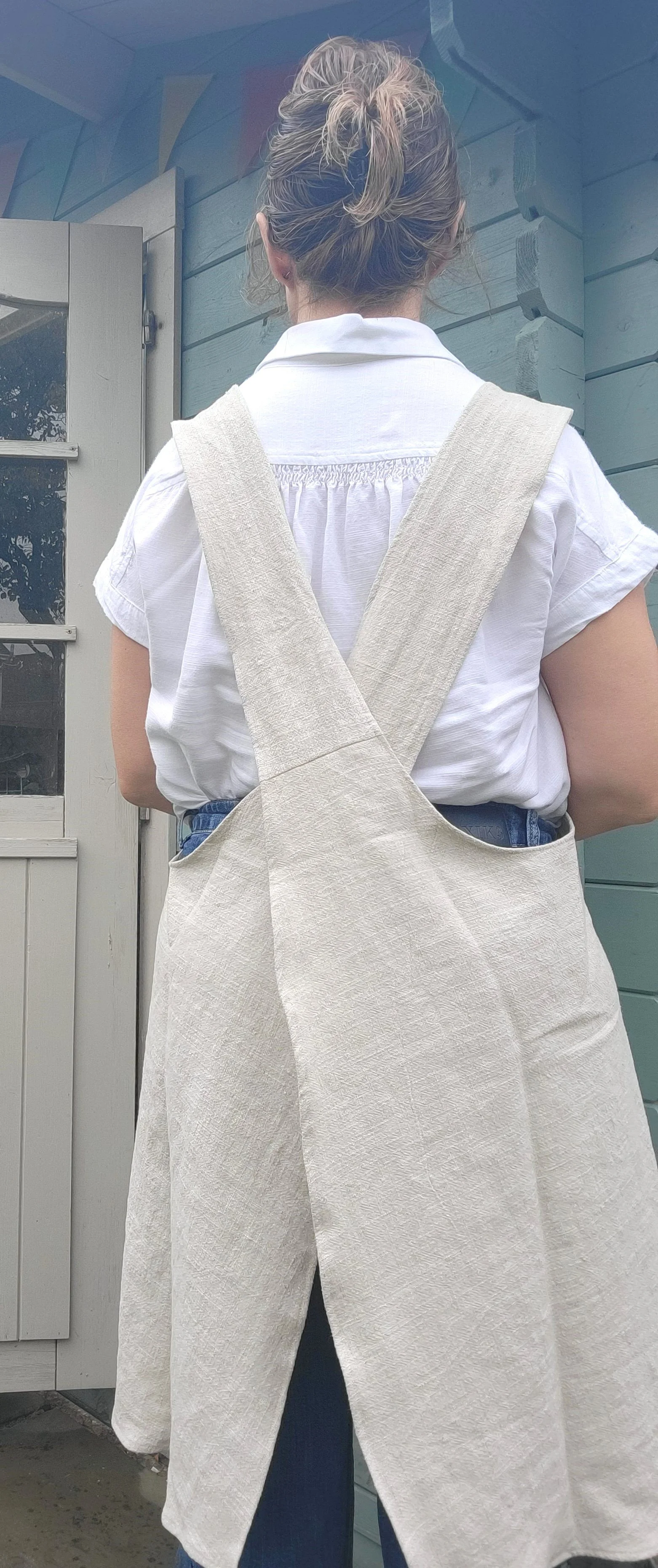 Back view Linen Rose Japanese style apron.jpg
