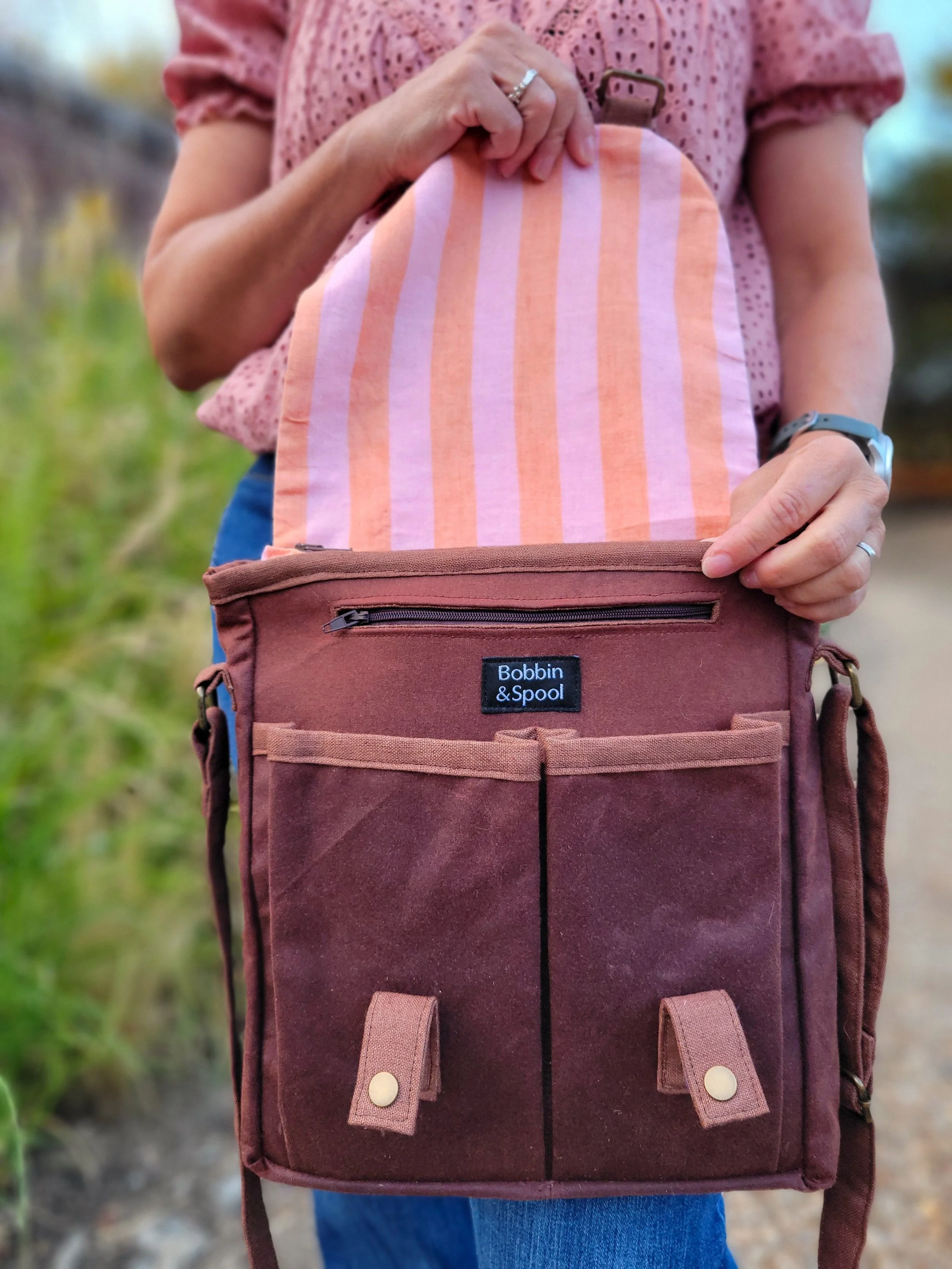 Under-flap of-Botanica-retro-flower-messenger-bag-waxed-canvas.jpg