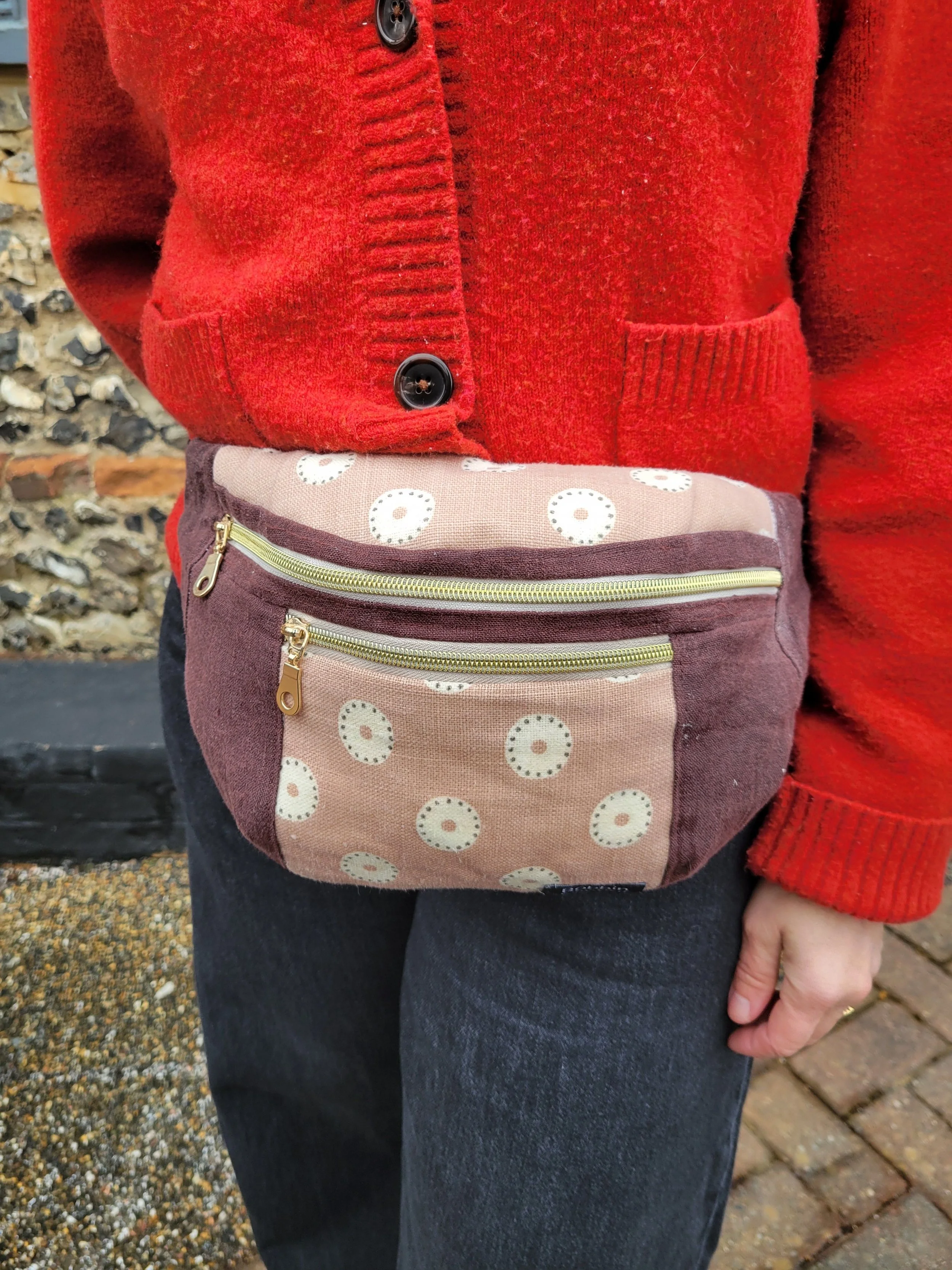 Brown linen bum bag.jpg