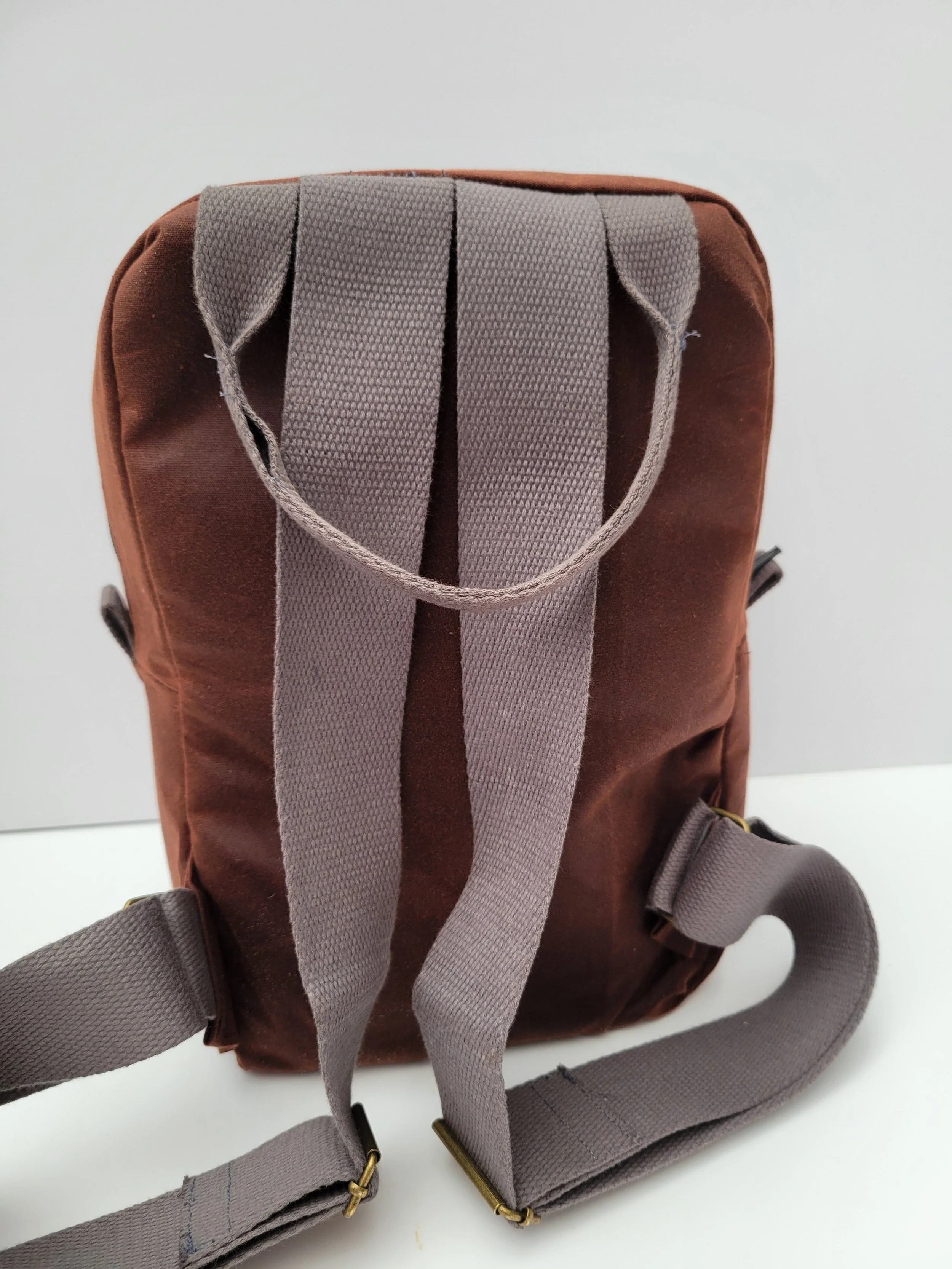 Botanica-bag-backpack-straps-back-view.jpg