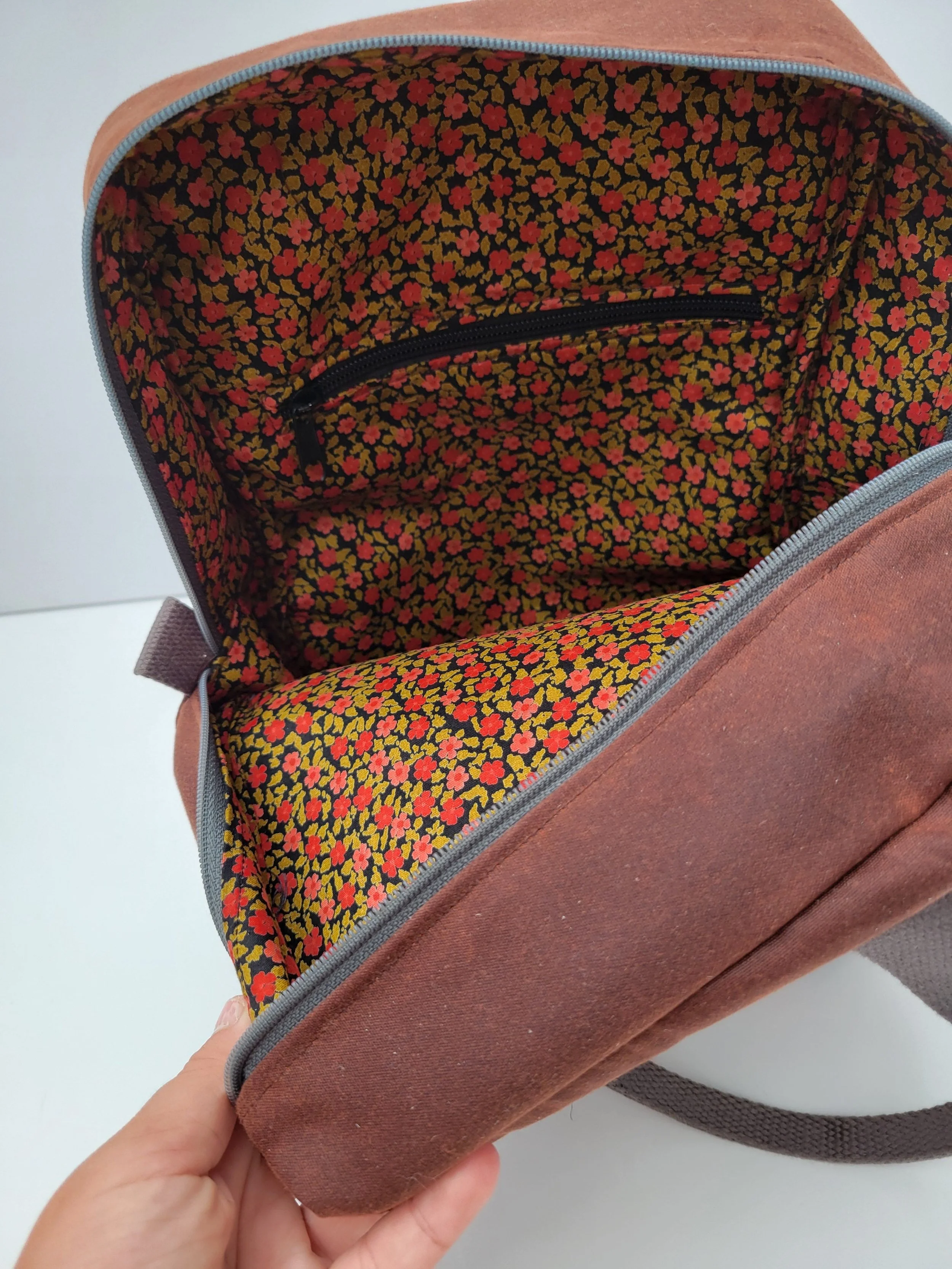 Botanica-bag-backpack-retro-flower-lining.jpg