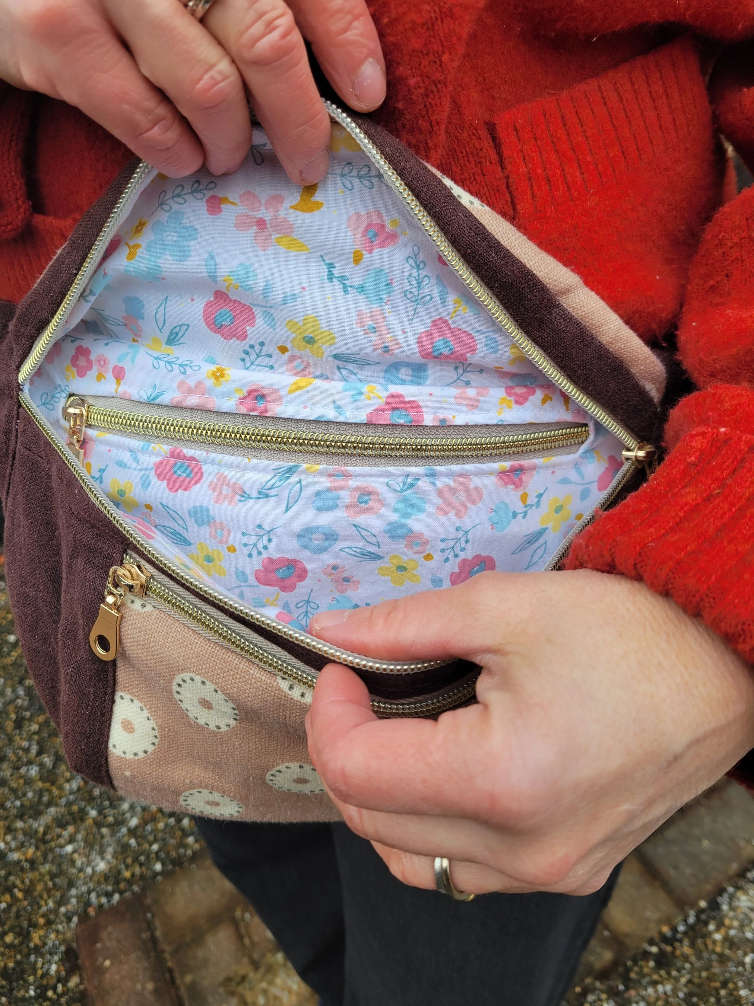 Inside detail of brown linen bum bag.jpg