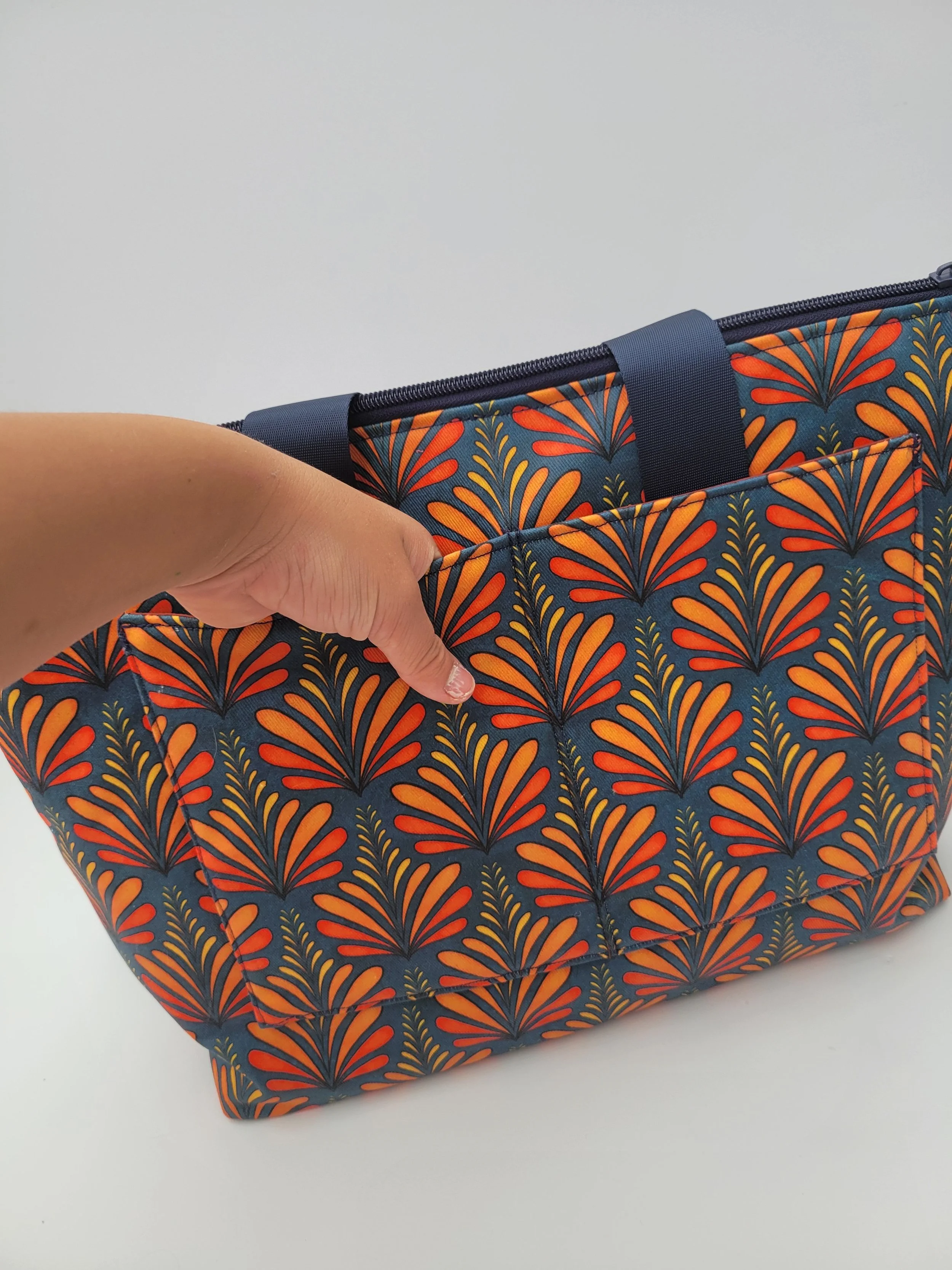 Botanica-bag-tote-retro-flower-back-pockets.jpg