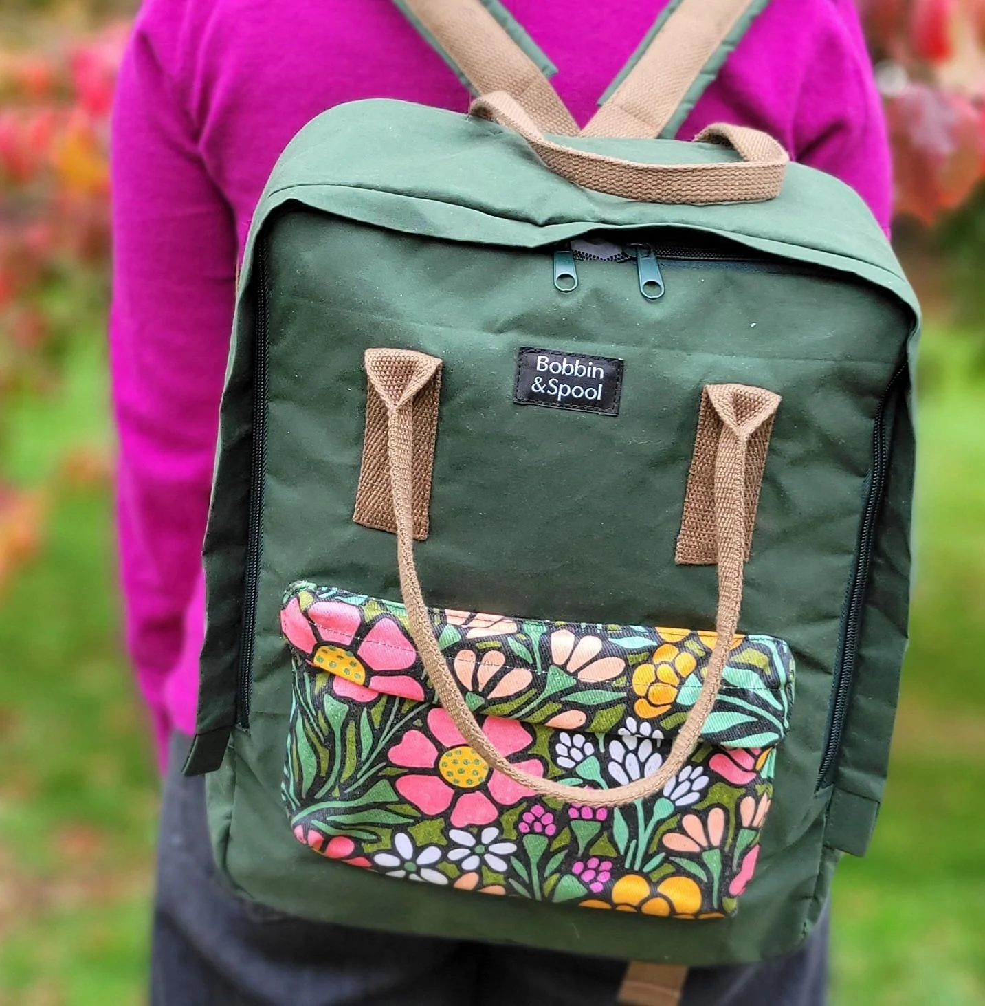 Flower-large-backpack-close-up.jpg