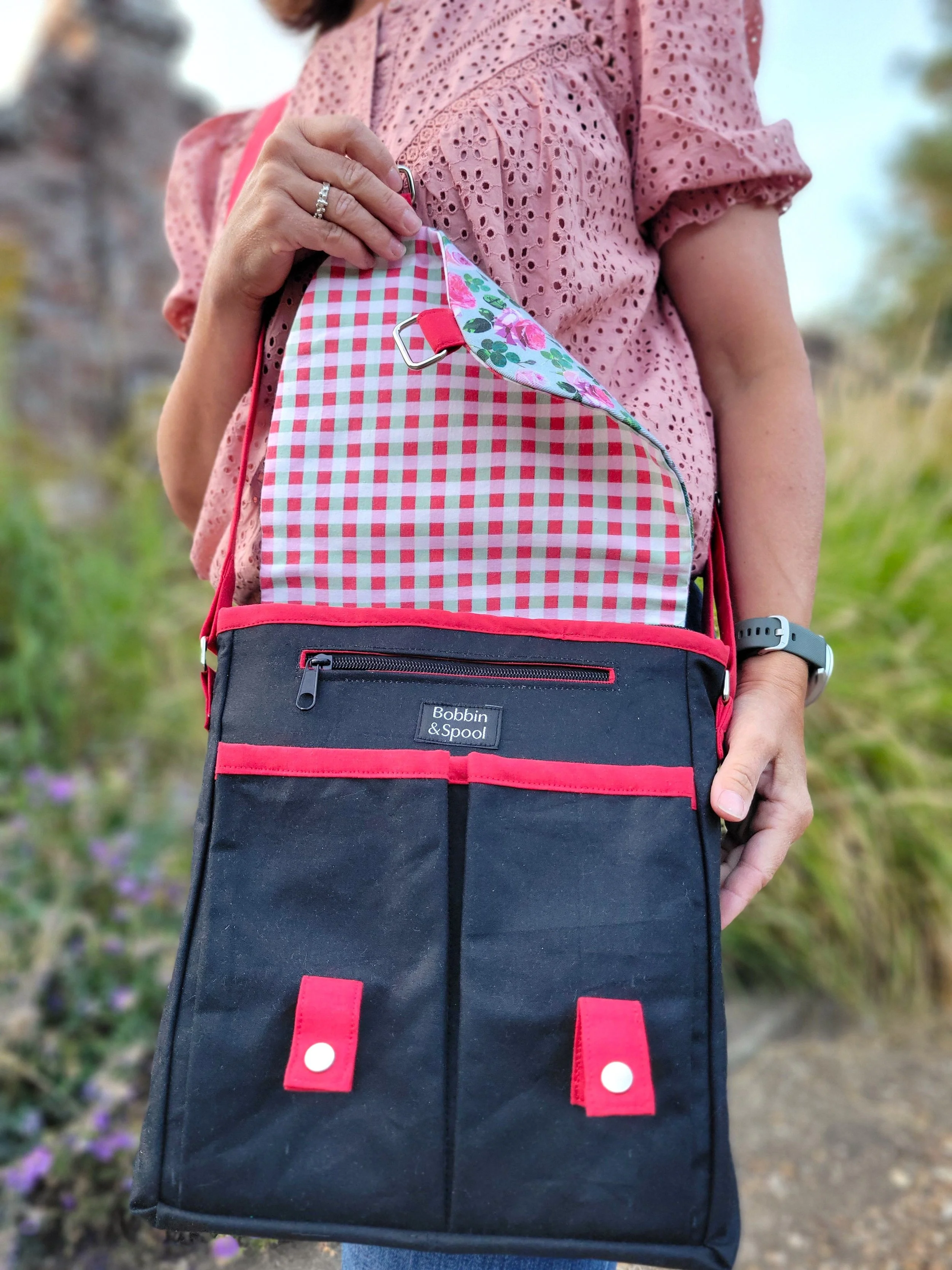 Under-flap-Botanica-rose-messenger-bag.jpg