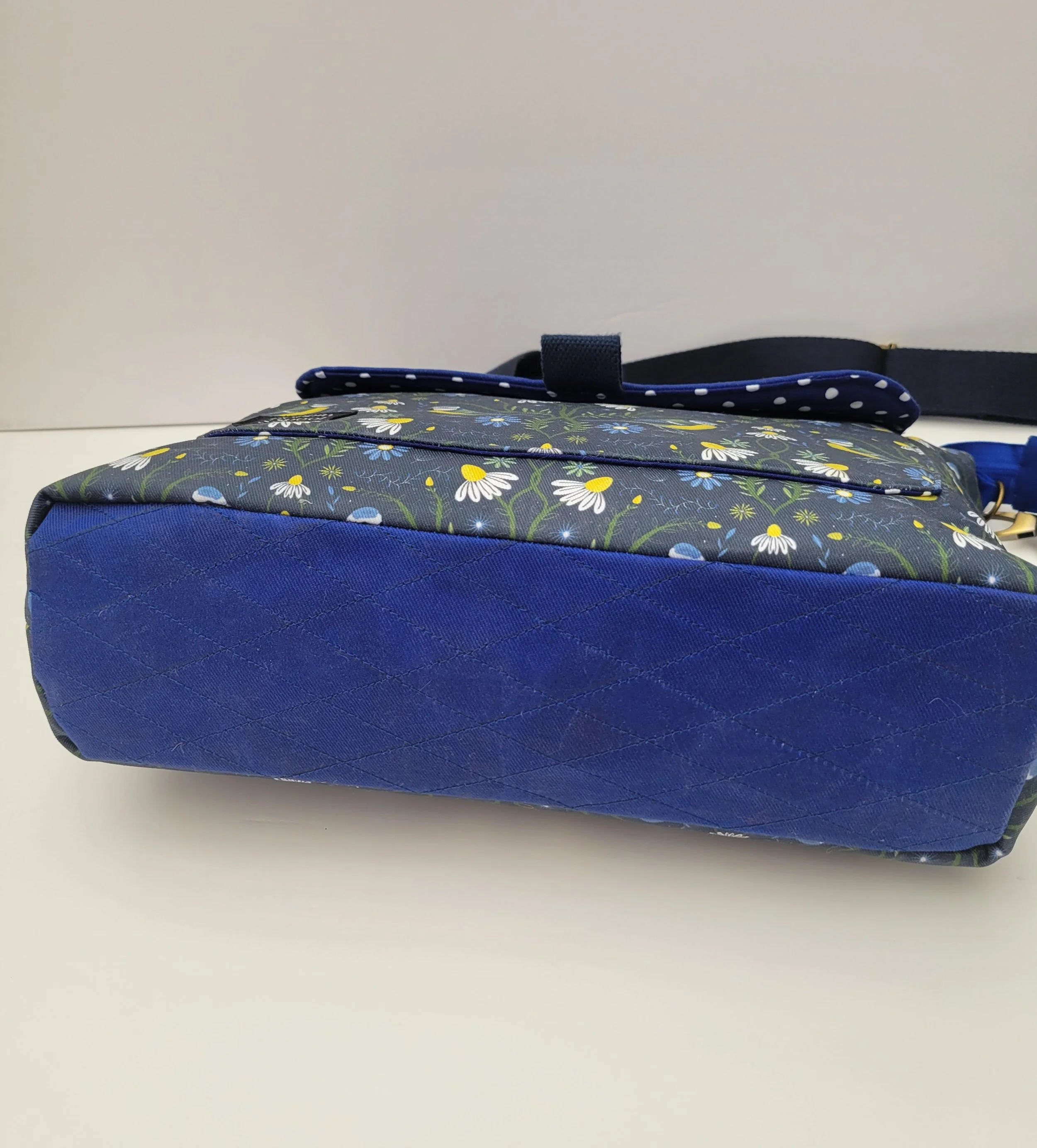 Botanica-bag-blue-tit-tote-base.jpg