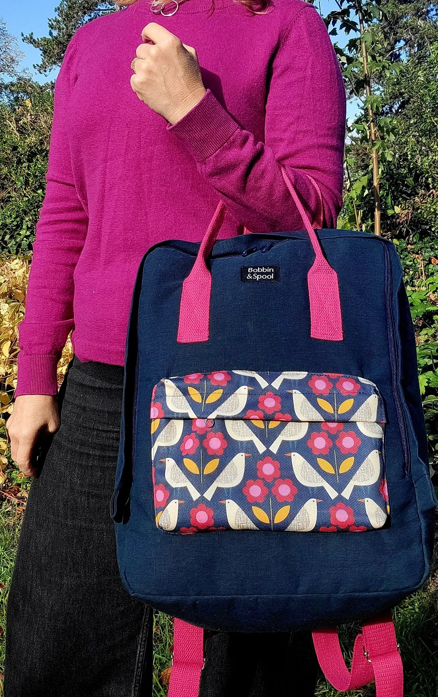 Bird-large-backpack-close-up (2).jpg