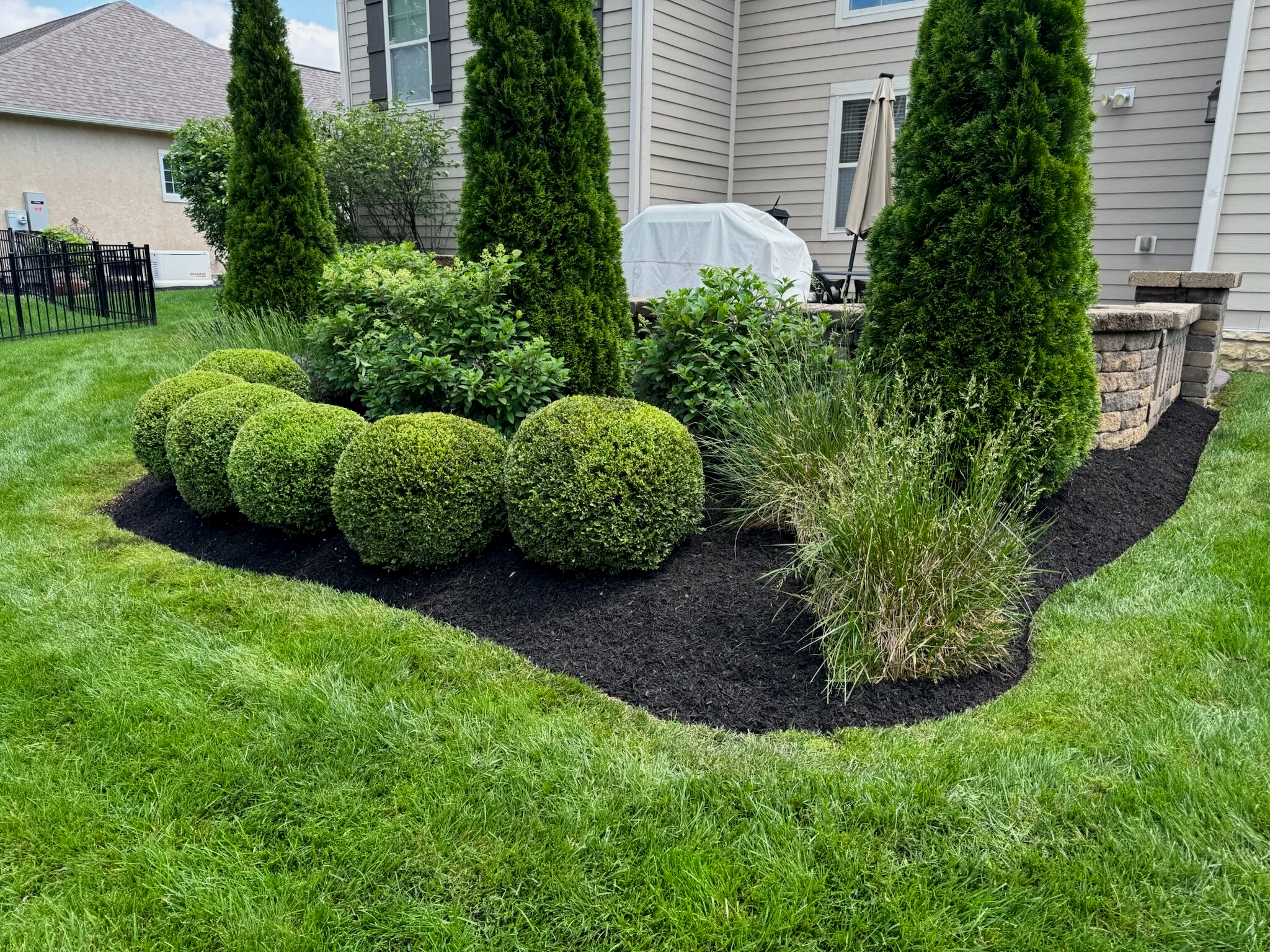 mulch installation for reynoldsburg homeowners