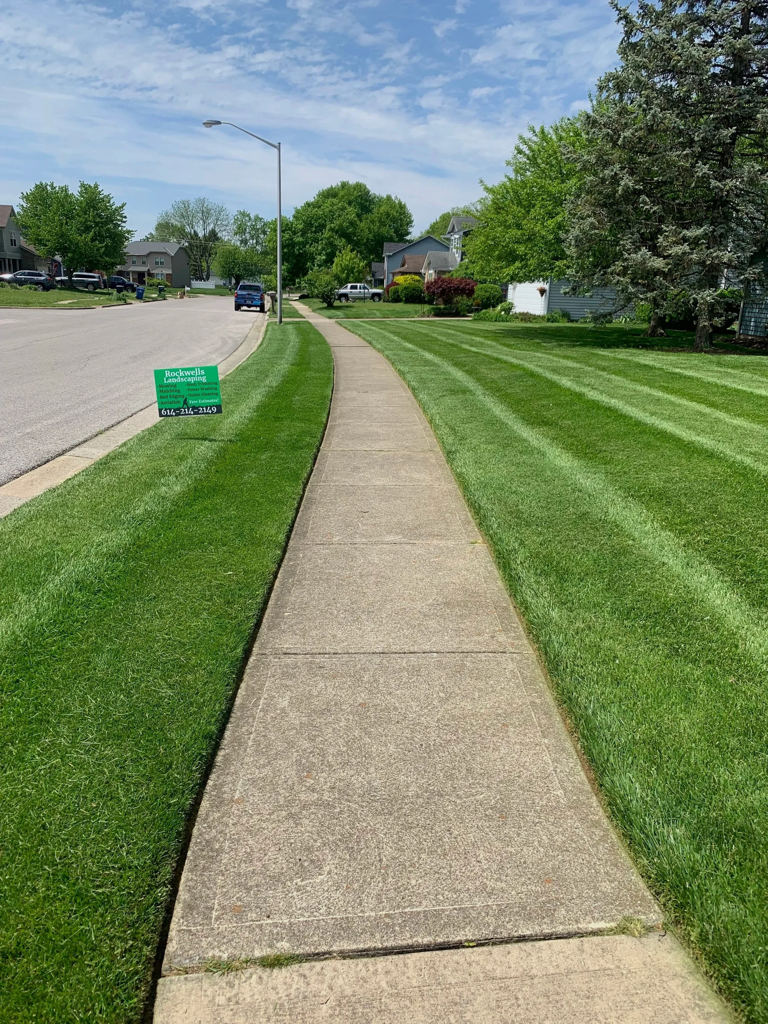 weekly lawn mowing with professional results