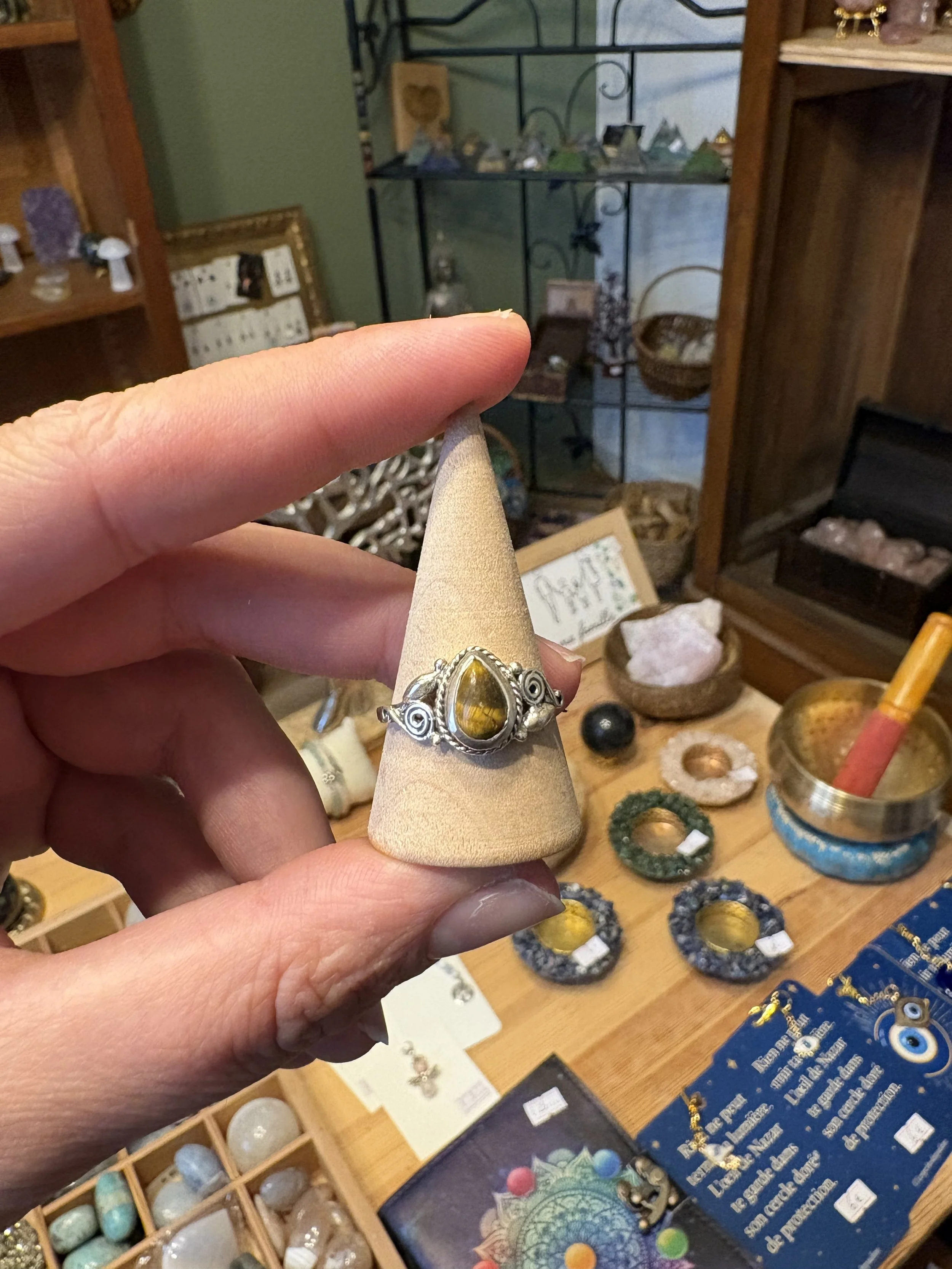 Bague en argent œil du tigre