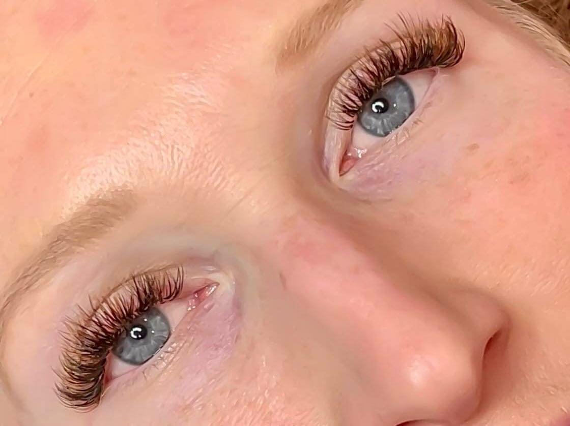 Let your blue eyes steal the show, framed by the perfect blend of volume and length with hybrid lash extensions!! Book with Savina today!!💙💋🩵

#HybridLashExtension #LashExtensions #LakeInTheHills #LITH #CrystalLake #McHenry #Algonquin #Huntley #Be